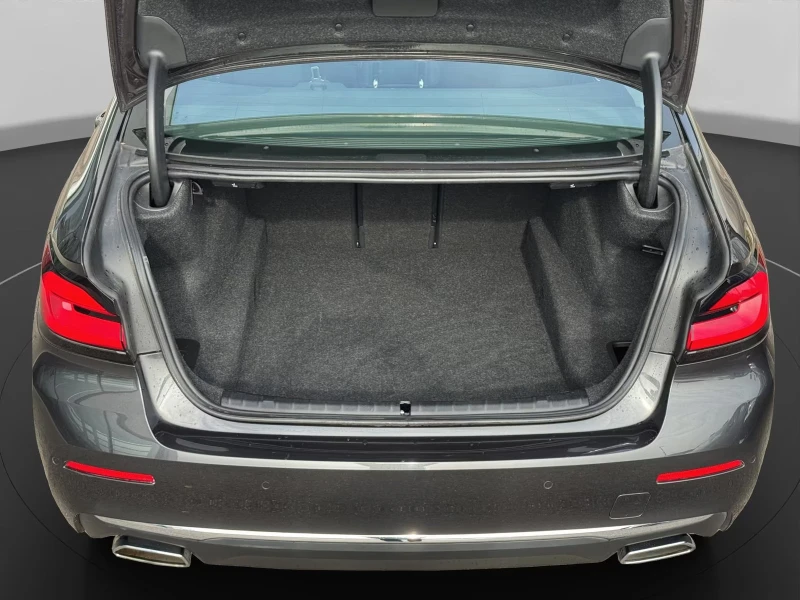 BMW 520 G30/184HP/HUD/HI-FI/LED/CAM/AMBI/974v, снимка 10 - Автомобили и джипове - 53600437