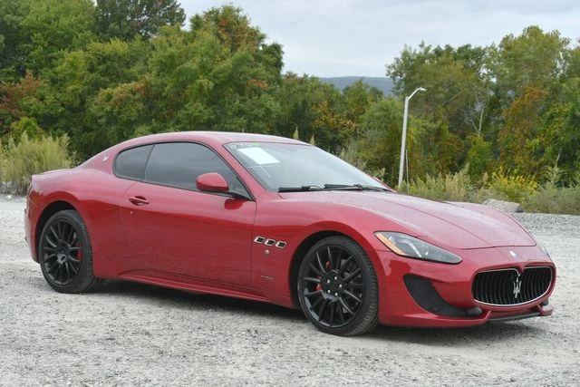 Maserati GranTurismo SPORT COUPE CARFAX АВТО КРЕДИТ , снимка 1 - Автомобили и джипове - 49515752