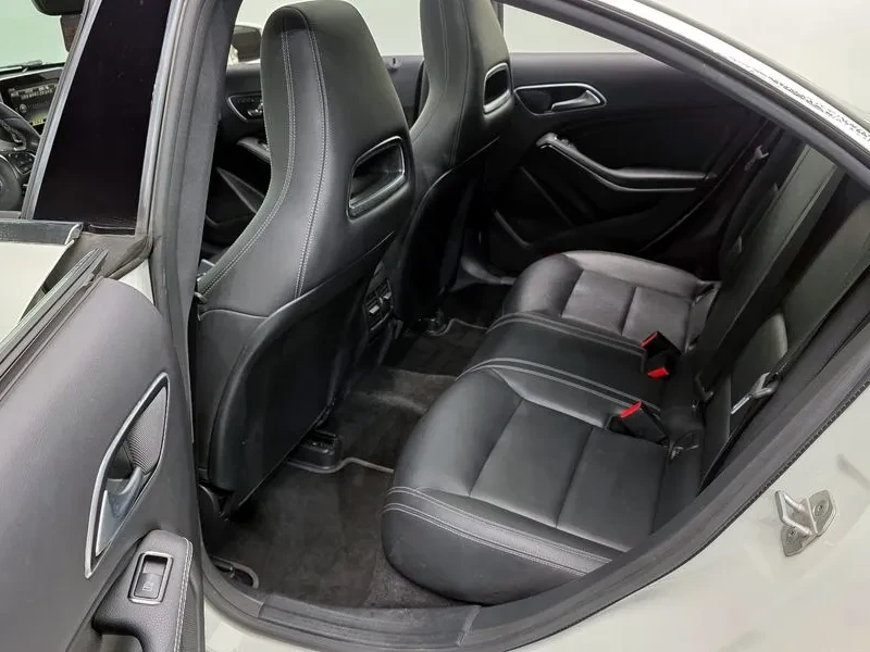 Mercedes-Benz CLA 2.5 | Mobile.bg � ����������� 12