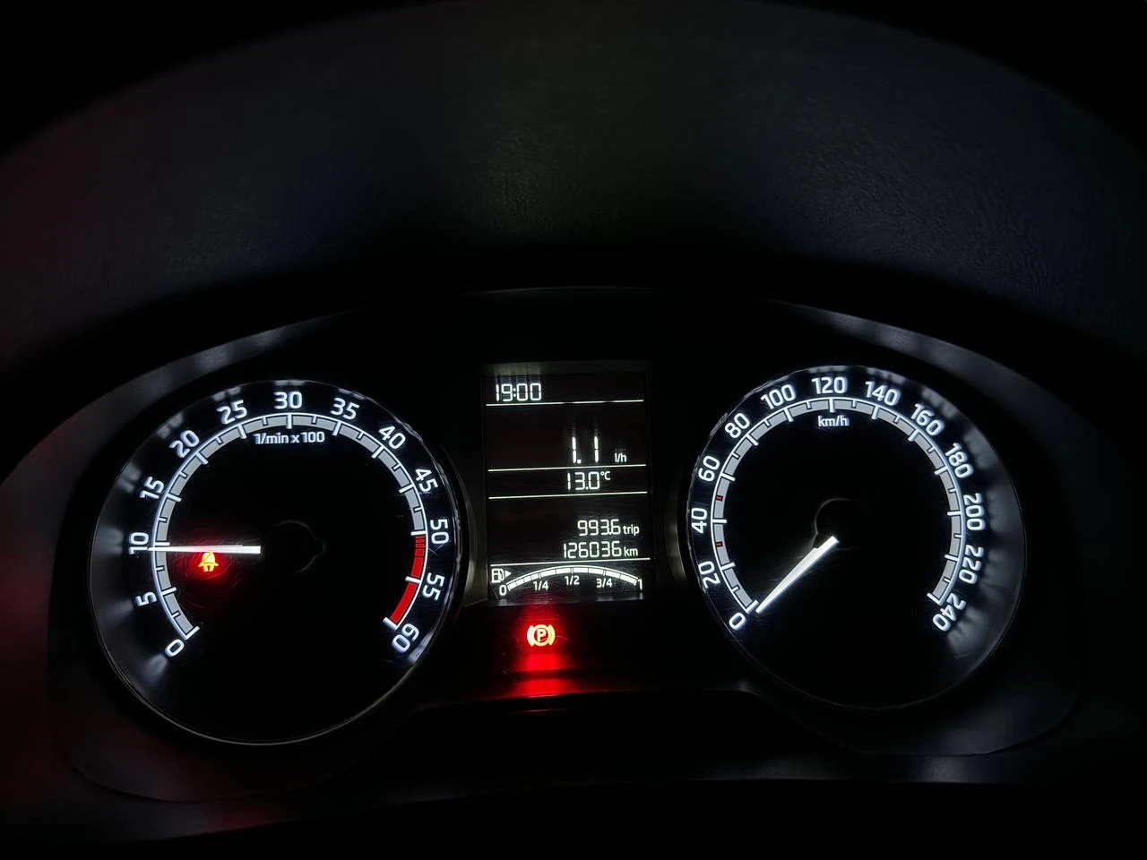 Skoda Rapid 1.6 TDI / 5 MT | Mobile.bg   12