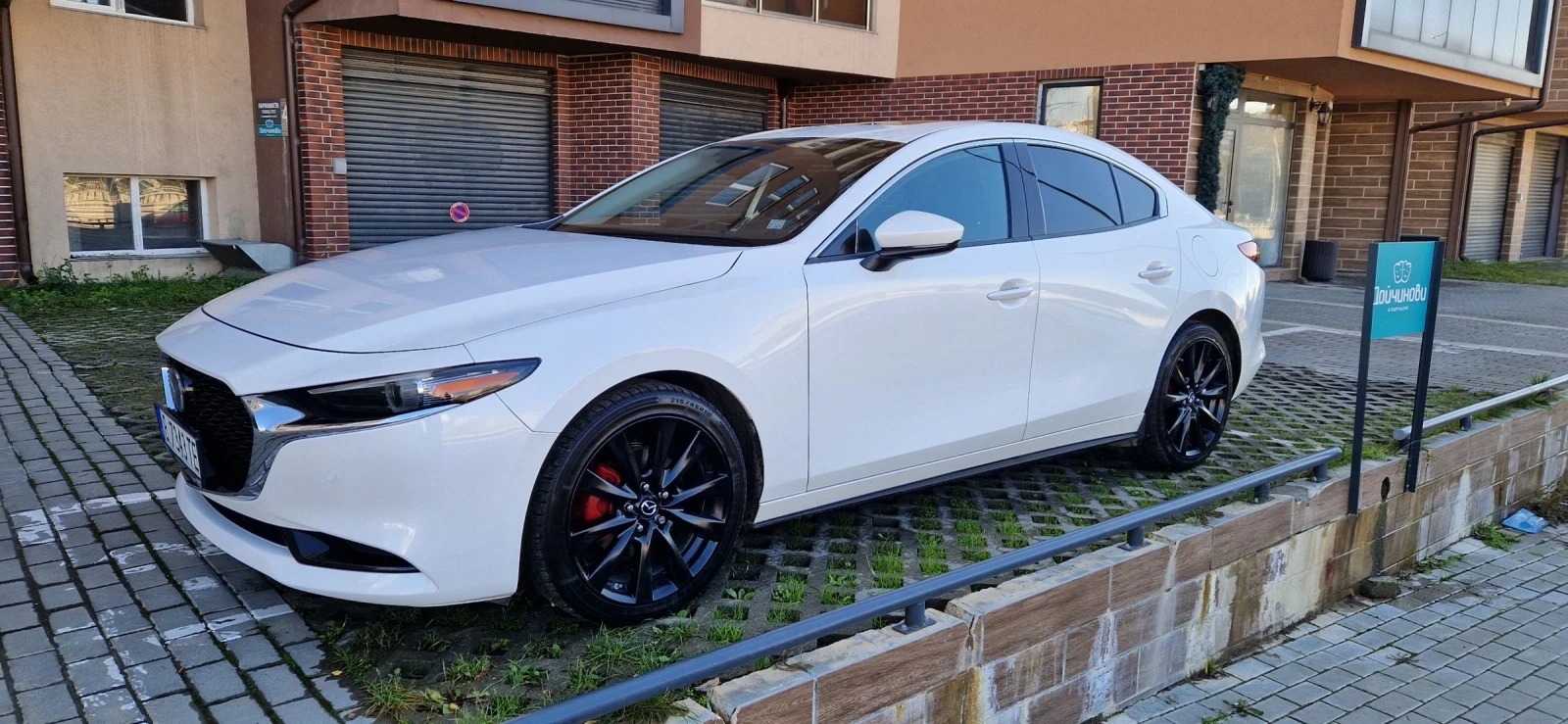 Mazda 3 2, 5 AWD sedan | Mobile.bg   1