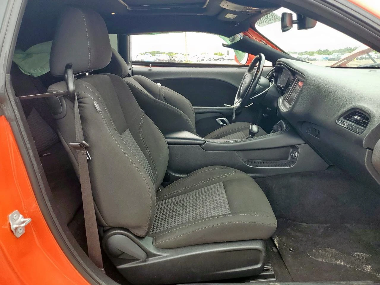 Dodge Challenger SXT , Клип Двигател*  - изображение 10