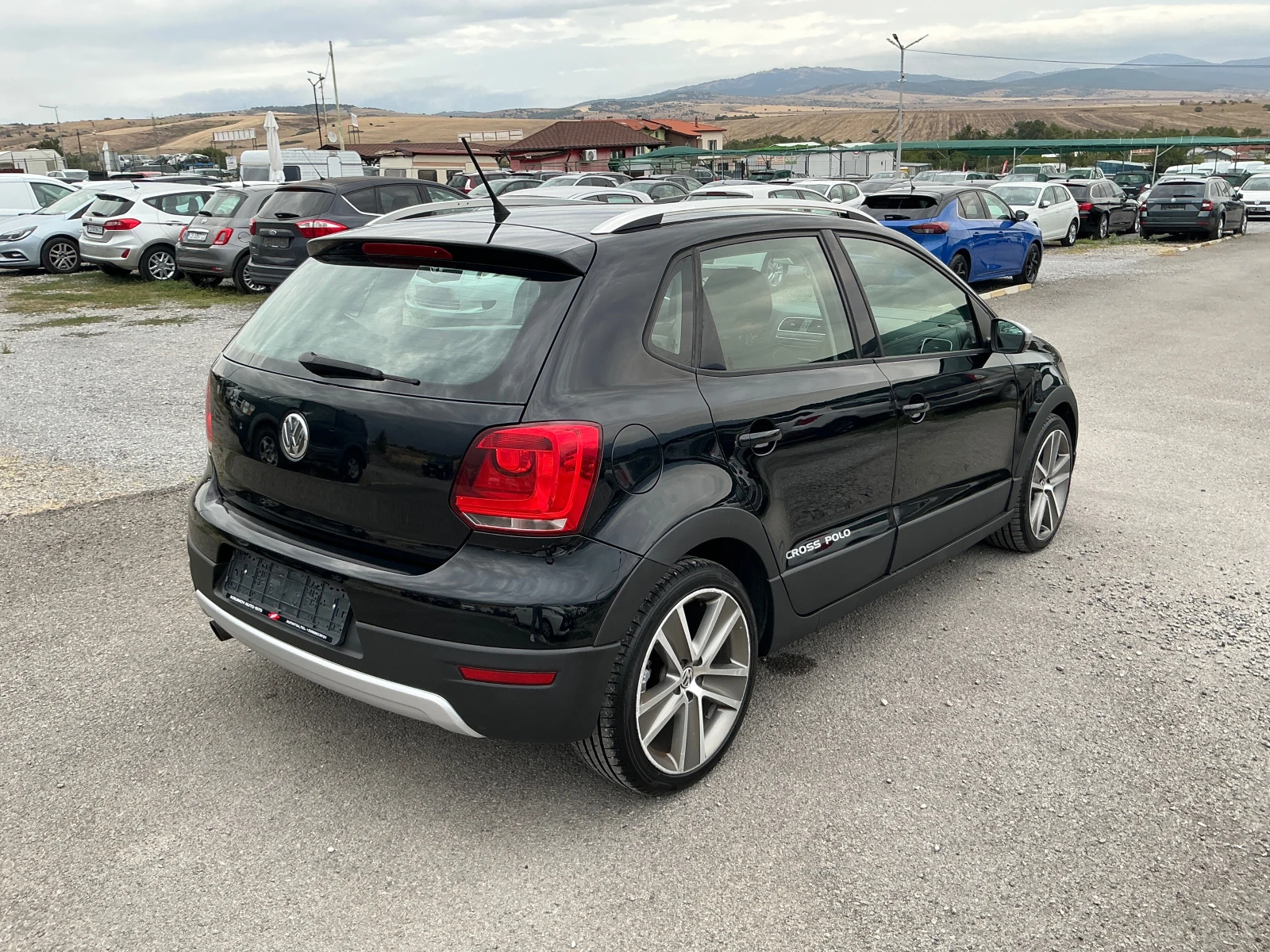 VW Polo 1.6 TDI CROSS - изображение 8