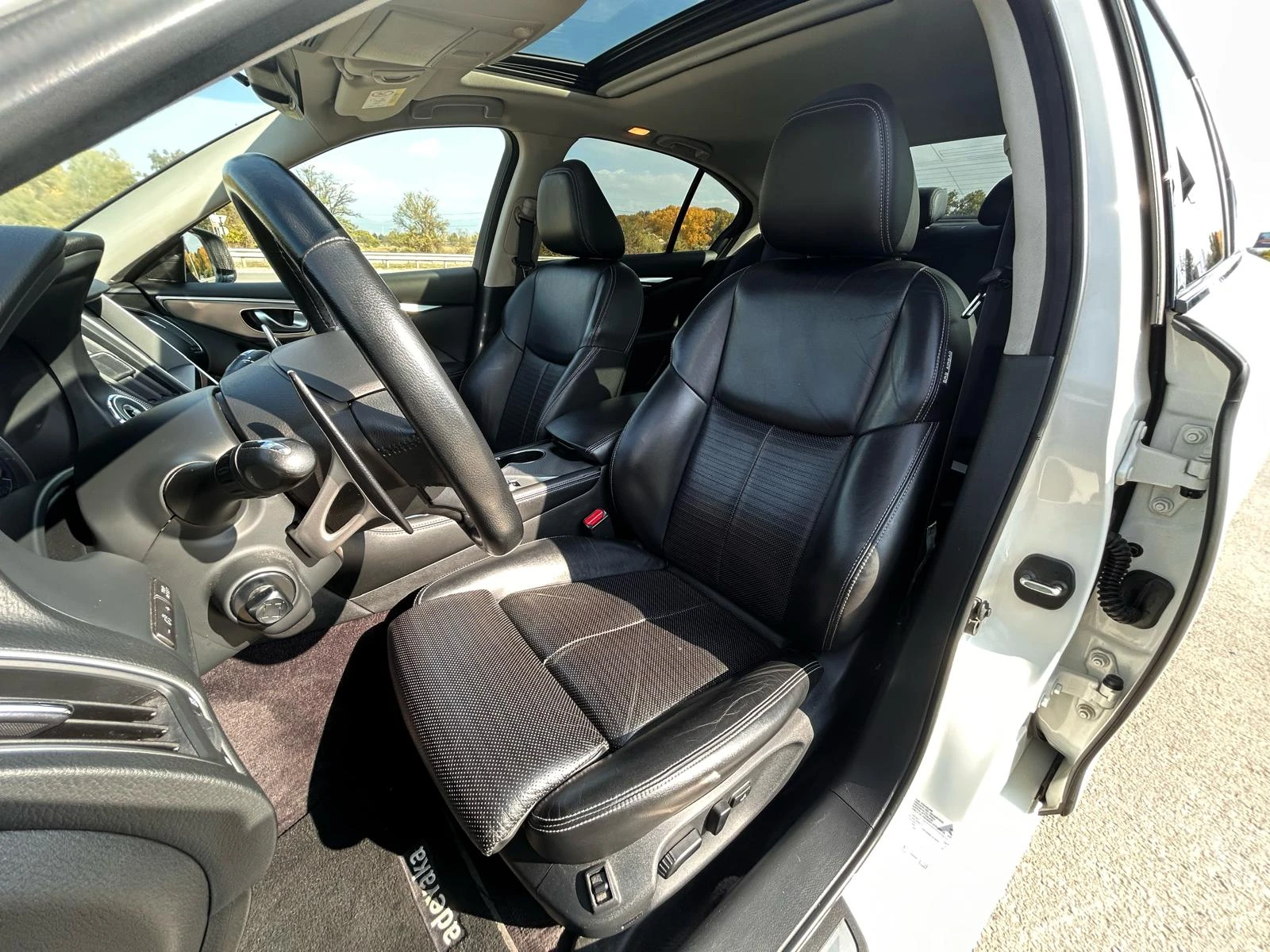 Infiniti Q50 3.5 HYBRID SPORT AWD - изображение 10