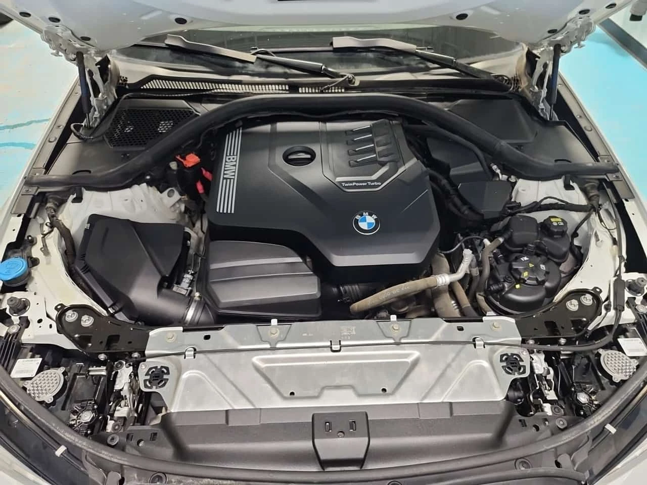 BMW 330 i XDRIVE * ПОДГРЕВИ* ДИГИТАЛНО ТАБЛО* , снимка 17 - Автомобили и джипове - 53713204