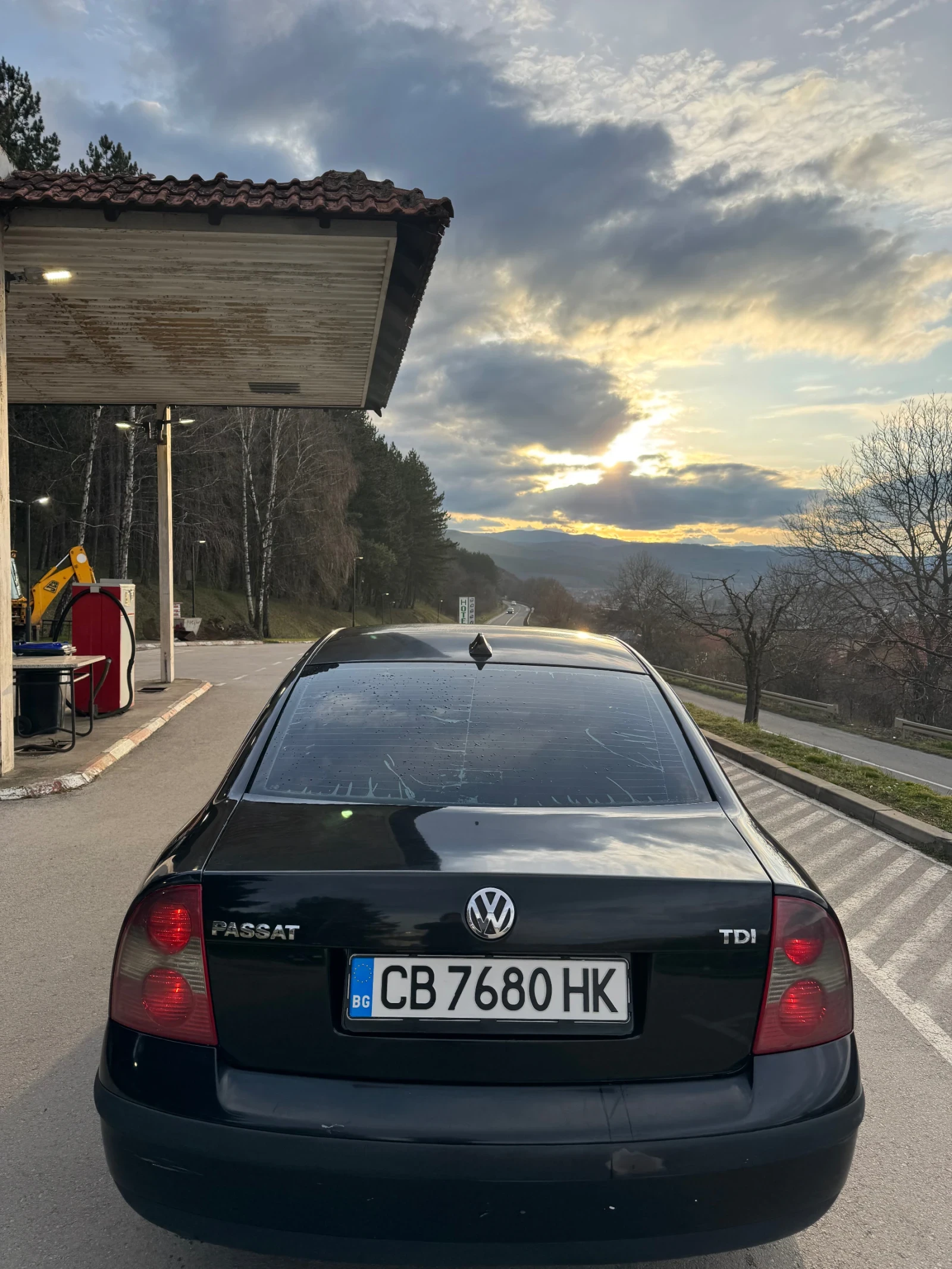 VW Passat, снимка 5 - Автомобили и джипове - 53938830