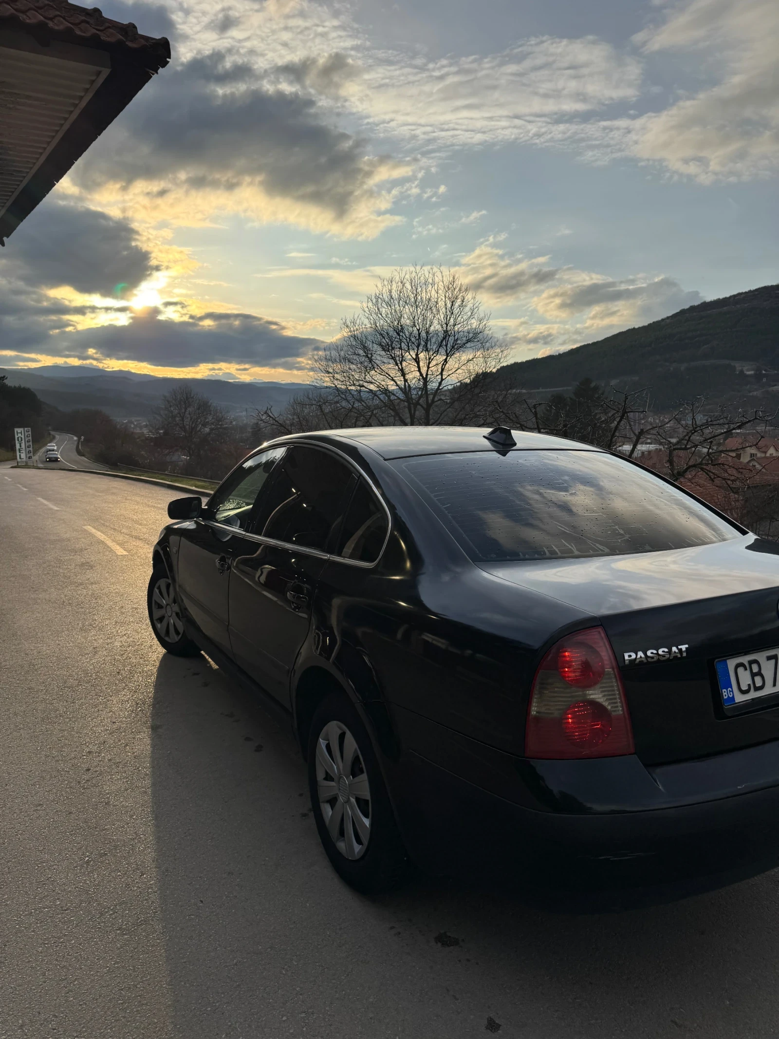 VW Passat, снимка 6 - Автомобили и джипове - 53938830