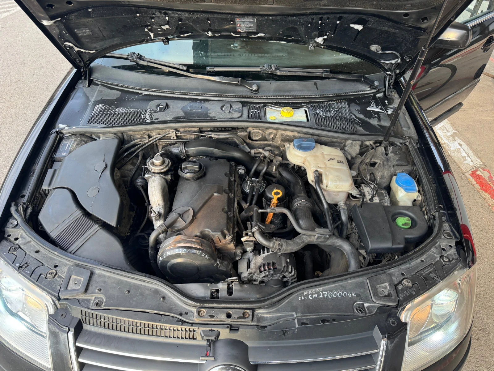 VW Passat, снимка 11 - Автомобили и джипове - 53938830