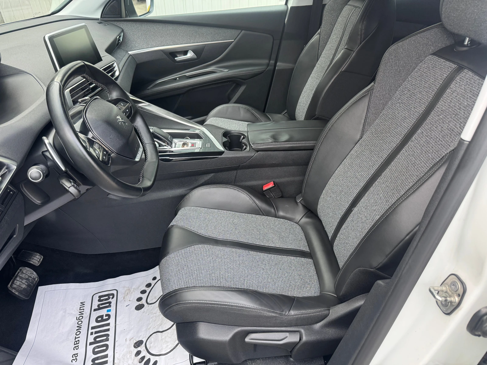 Peugeot 3008 1.6 HDI Automat, снимка 7 - Автомобили и джипове - 54138795