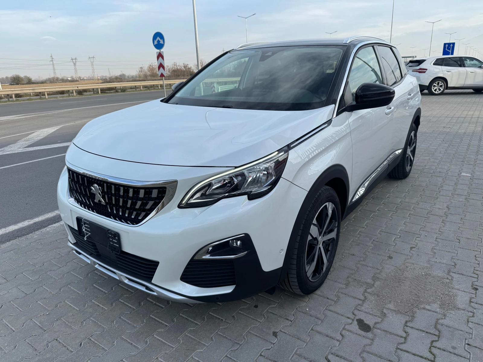 Peugeot 3008 1.6 HDI Automat, снимка 2 - Автомобили и джипове - 54138795