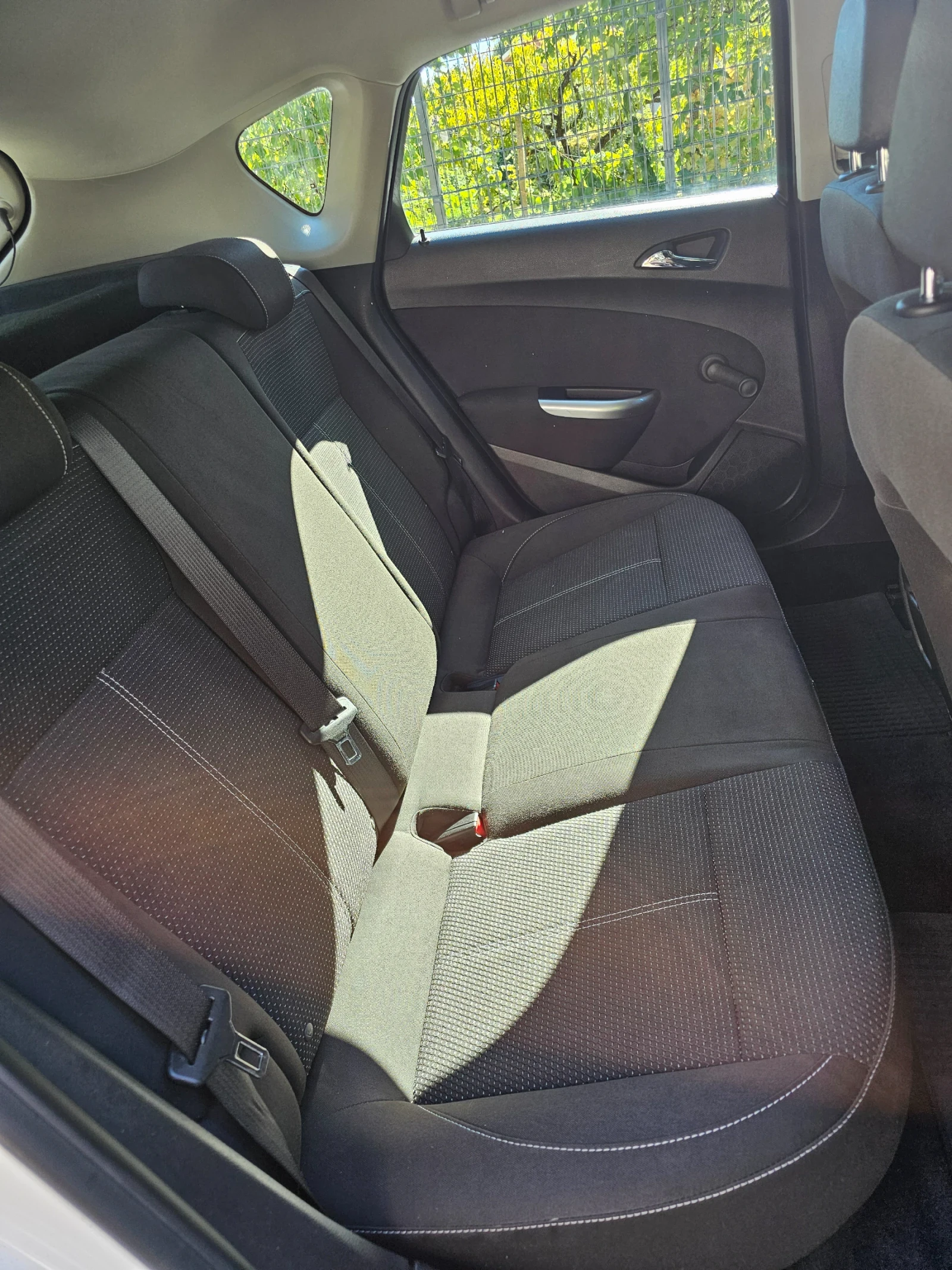 Opel Astra, снимка 10 - Автомобили и джипове - 54487176