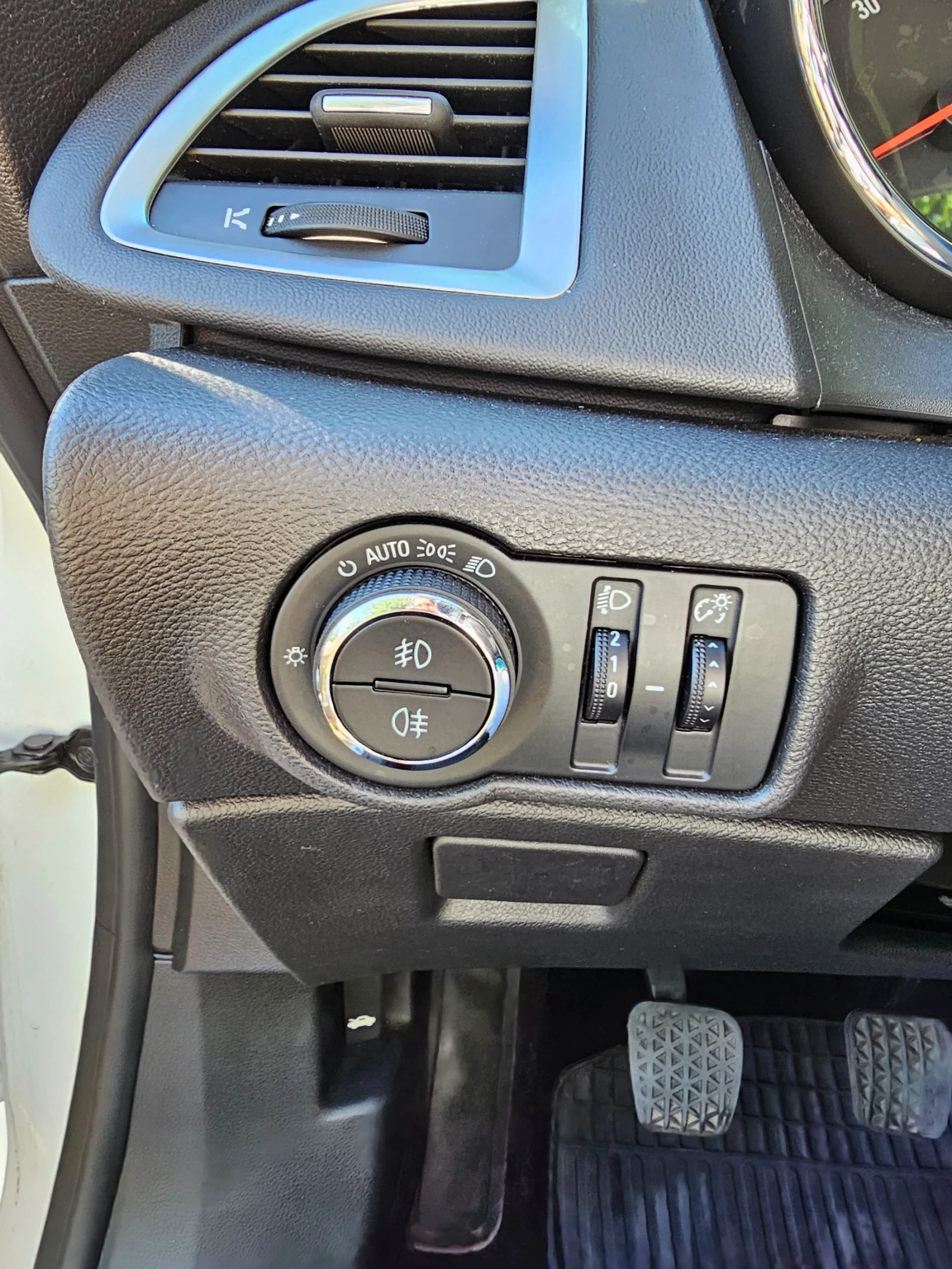 Opel Astra, снимка 8 - Автомобили и джипове - 54487176