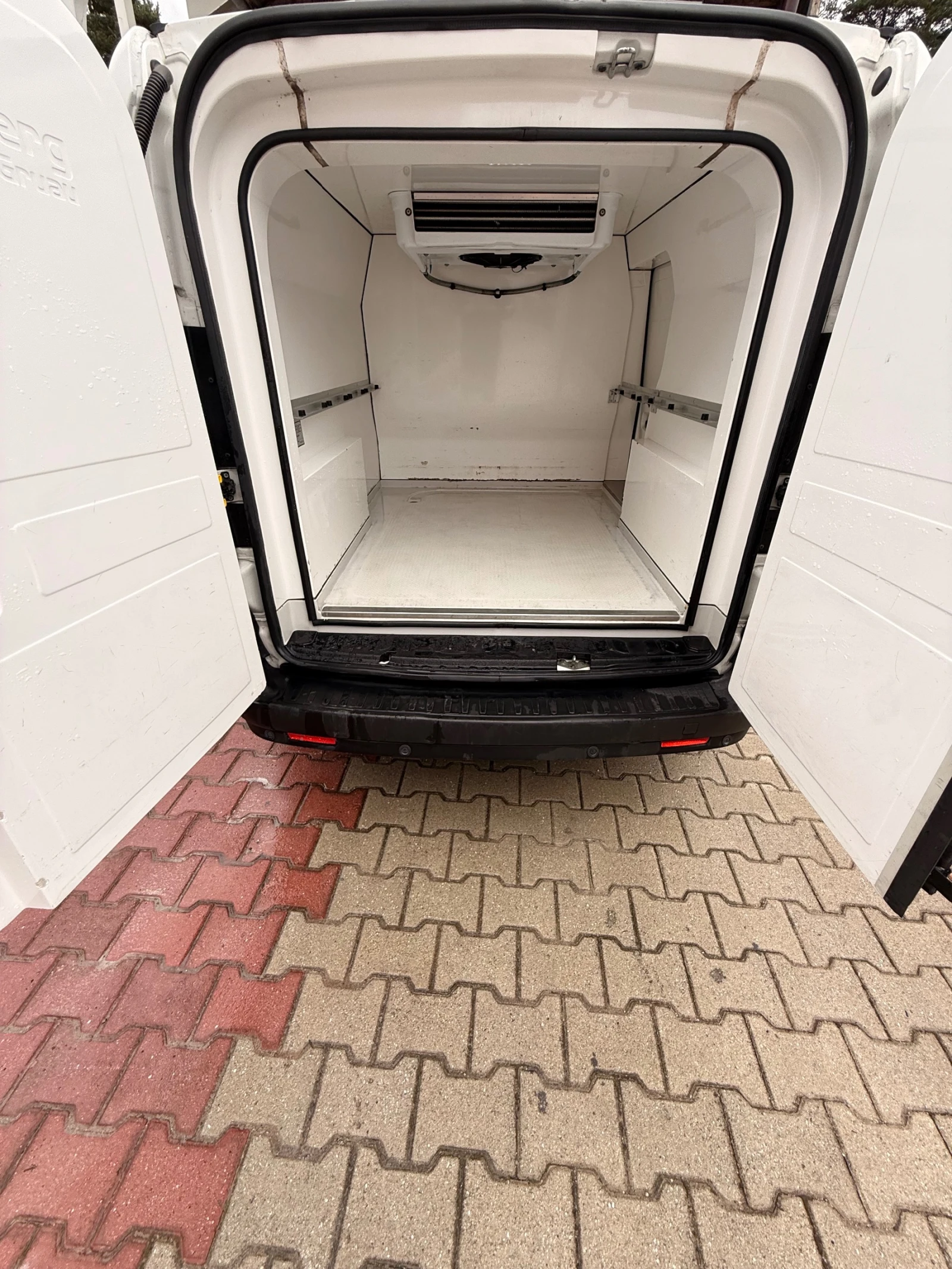 Fiat Doblo 1.3 Multijet, снимка 10 - Автомобили и джипове - 54490252