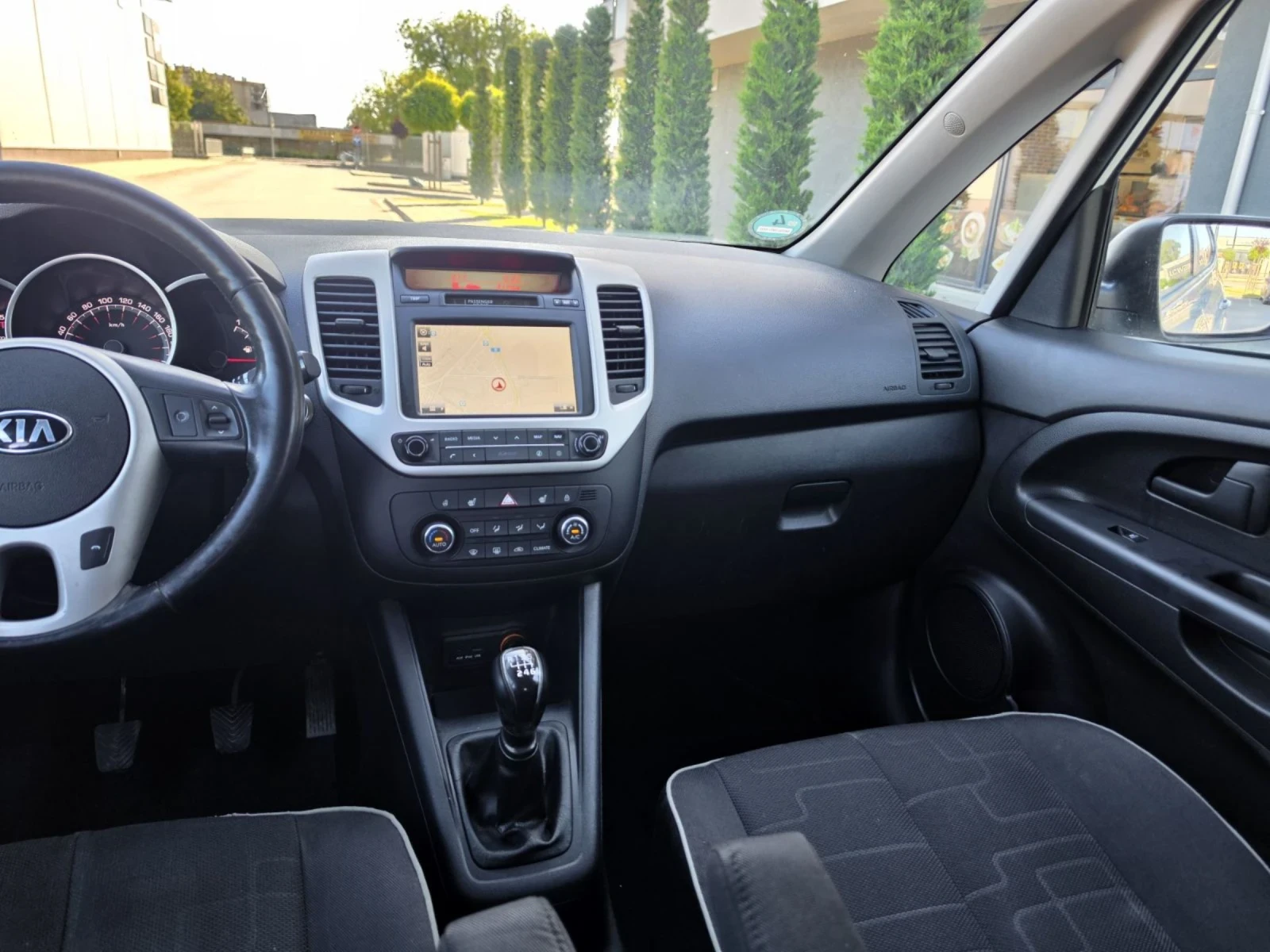 Kia Venga 1.6 CRDI, 128 к.с. EURO 6, снимка 13 - Автомобили и джипове - 54717229