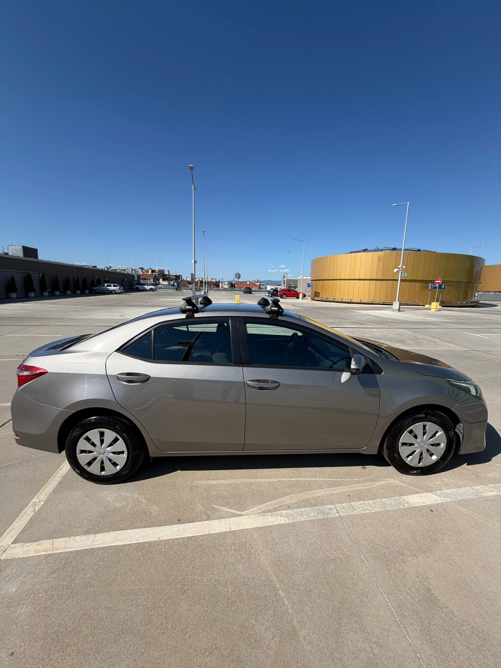 Toyota Corolla 1.33, снимка 8 - Автомобили и джипове - 55604035