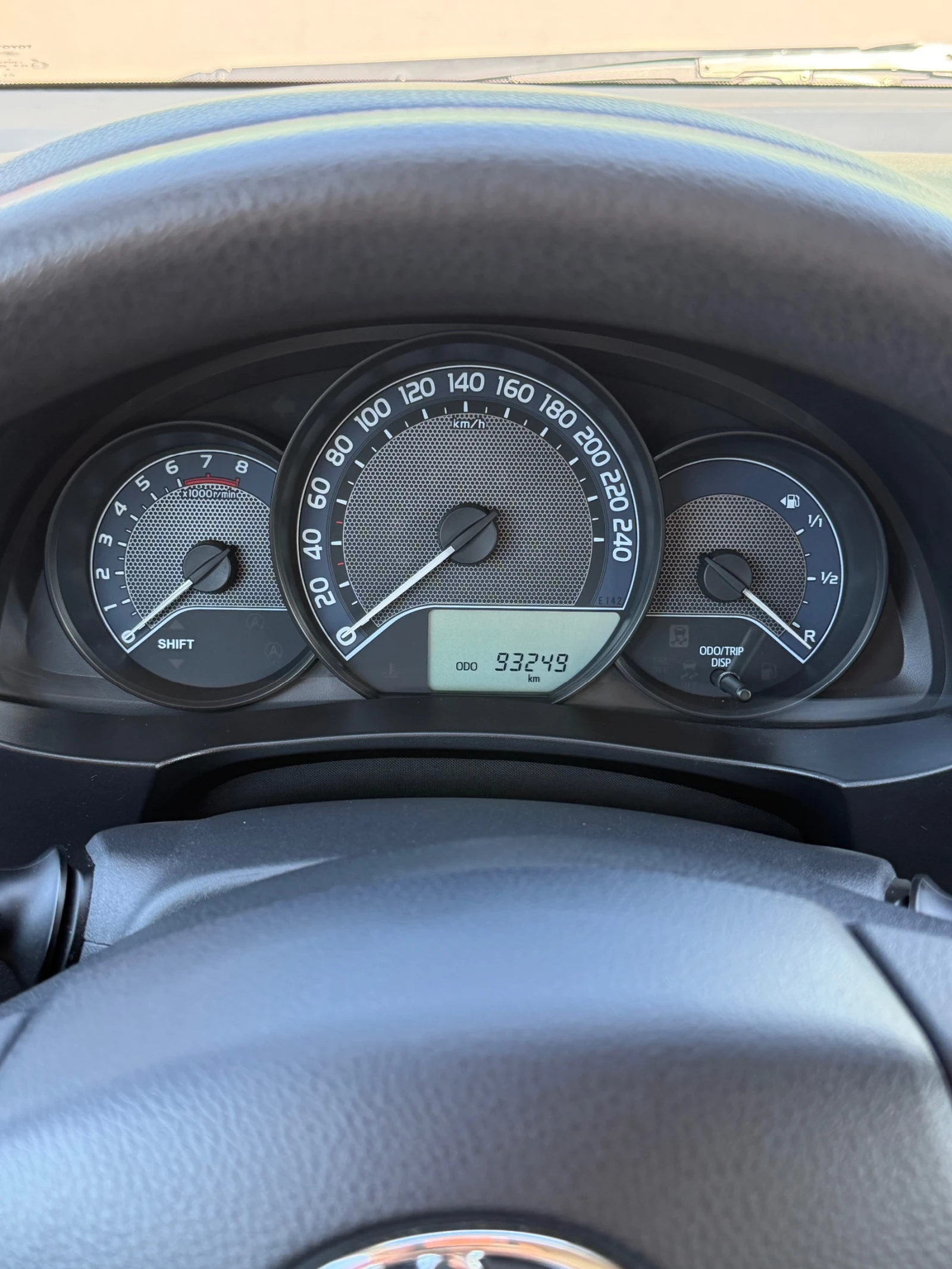 Toyota Corolla 1.33, снимка 2 - Автомобили и джипове - 55604035