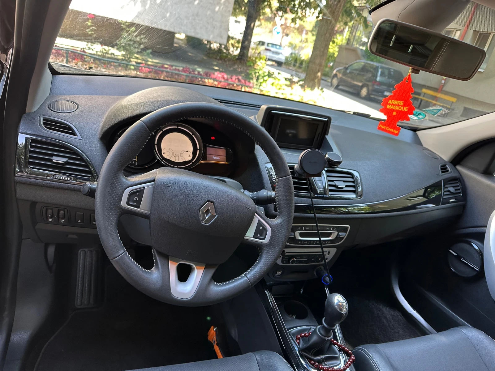 Renault Megane, снимка 10 - Автомобили и джипове - 55647503