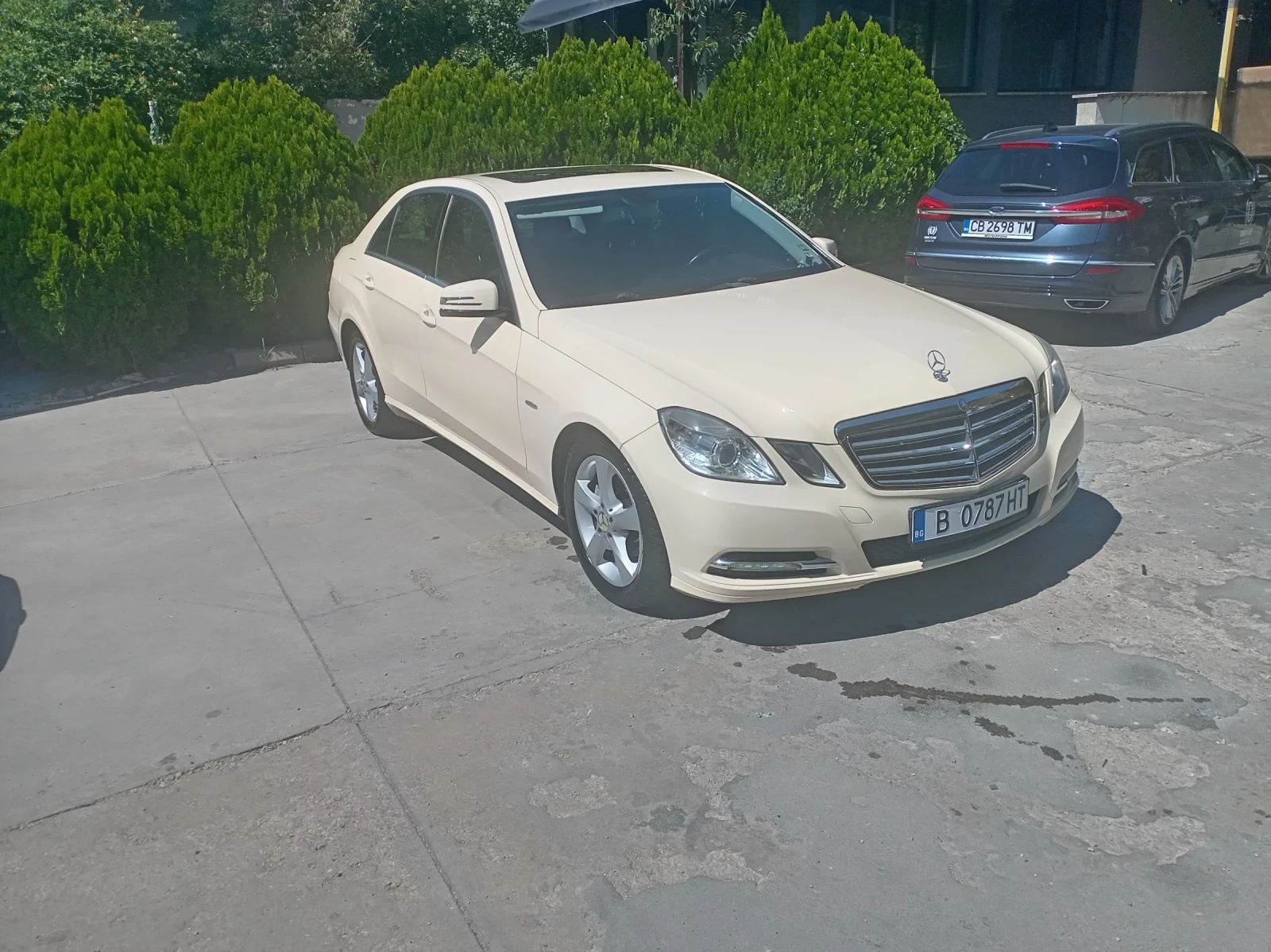 Mercedes-Benz E 200