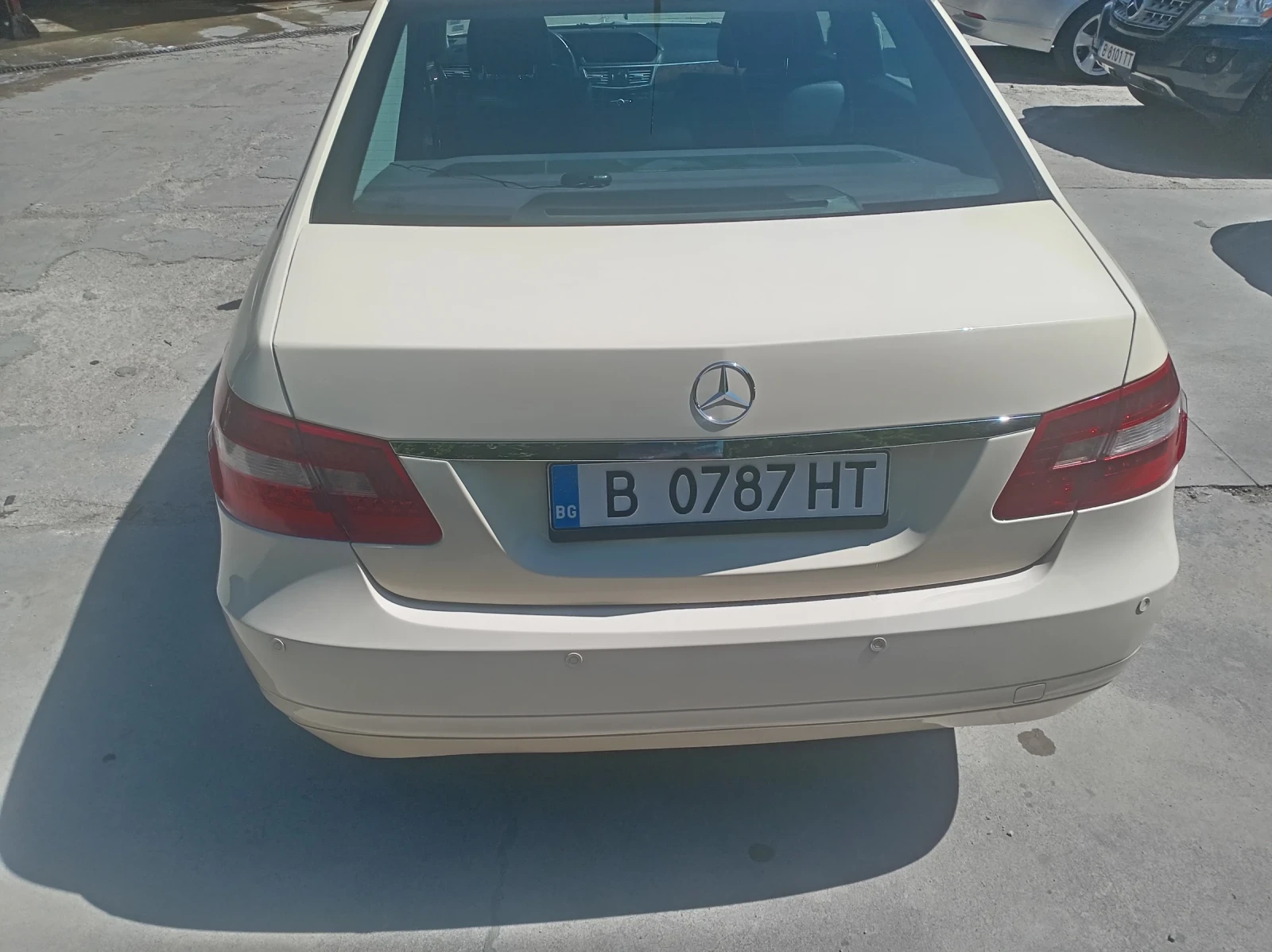 Mercedes-Benz E 200, снимка 5 - Автомобили и джипове - 55885980