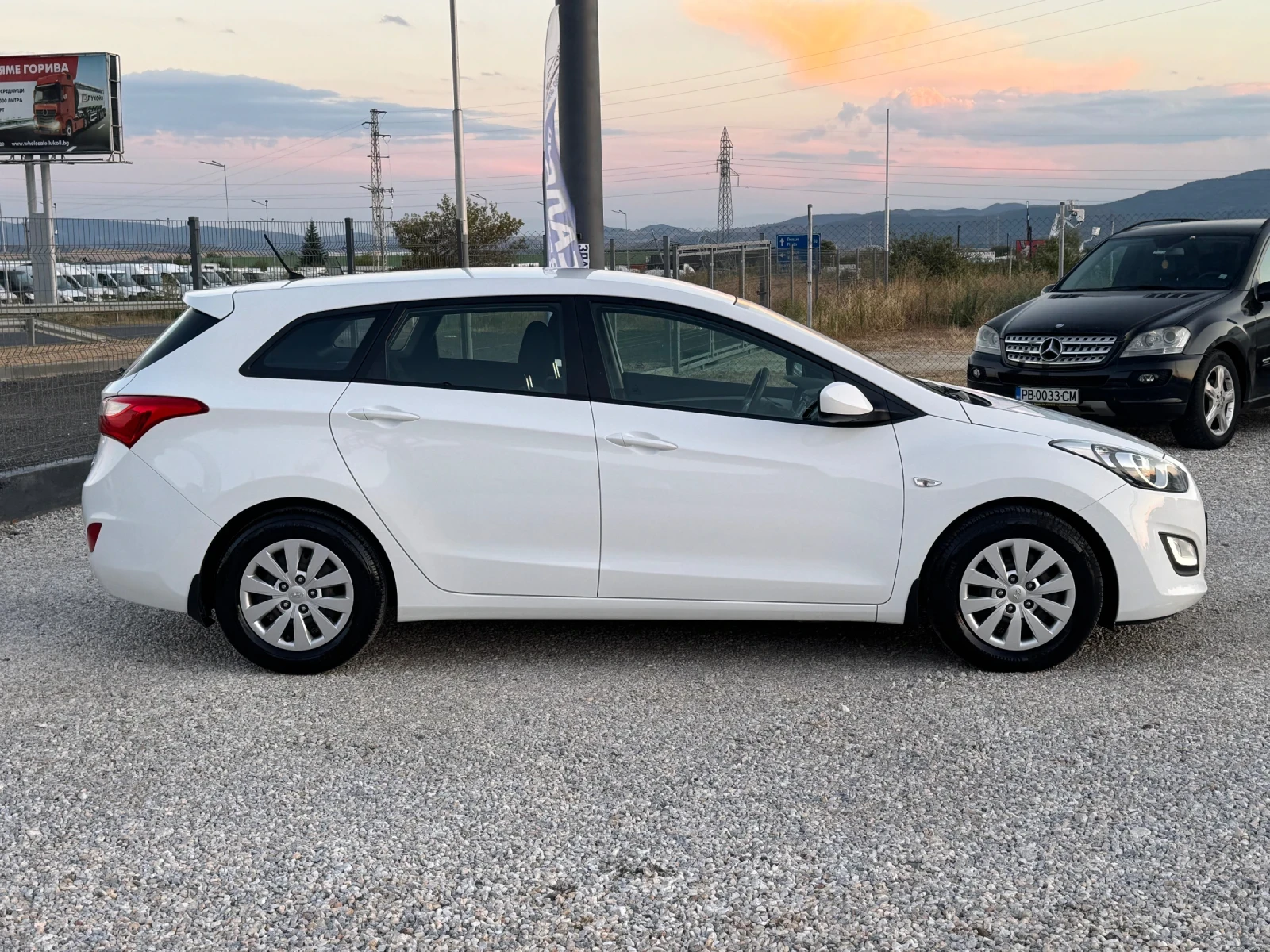 Hyundai I30 1.6 CRDI * EURO 6* , снимка 14 - Автомобили и джипове - 55943465