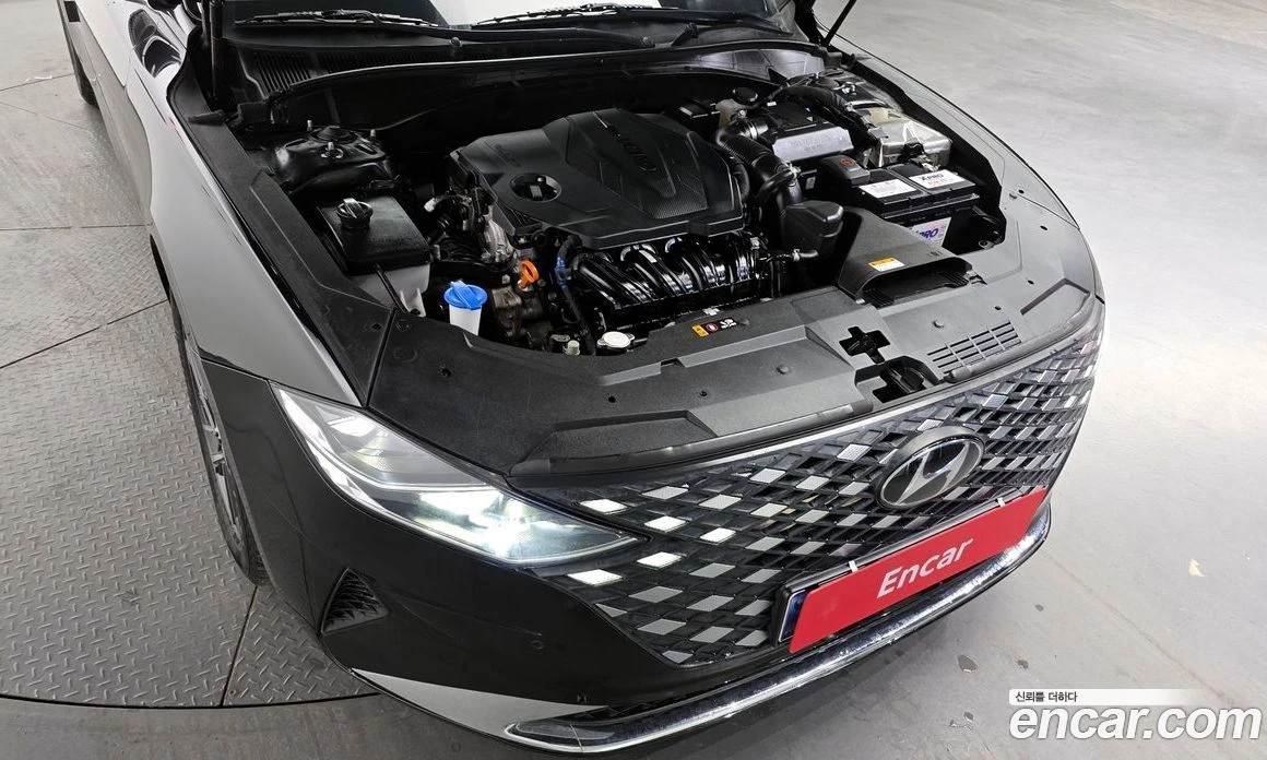 Hyundai Grandeur 2.5 Premium Choice, снимка 6 - Автомобили и джипове - 56024659