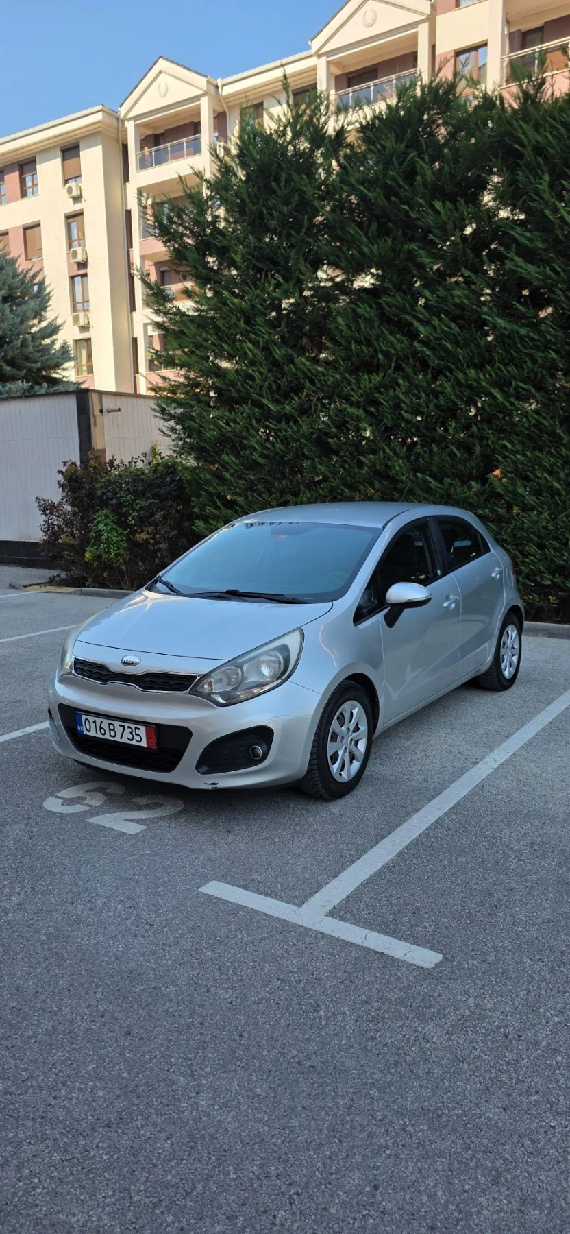 Kia Rio 1.4 автомат Швейцария , снимка 6 - Автомобили и джипове - 56183383