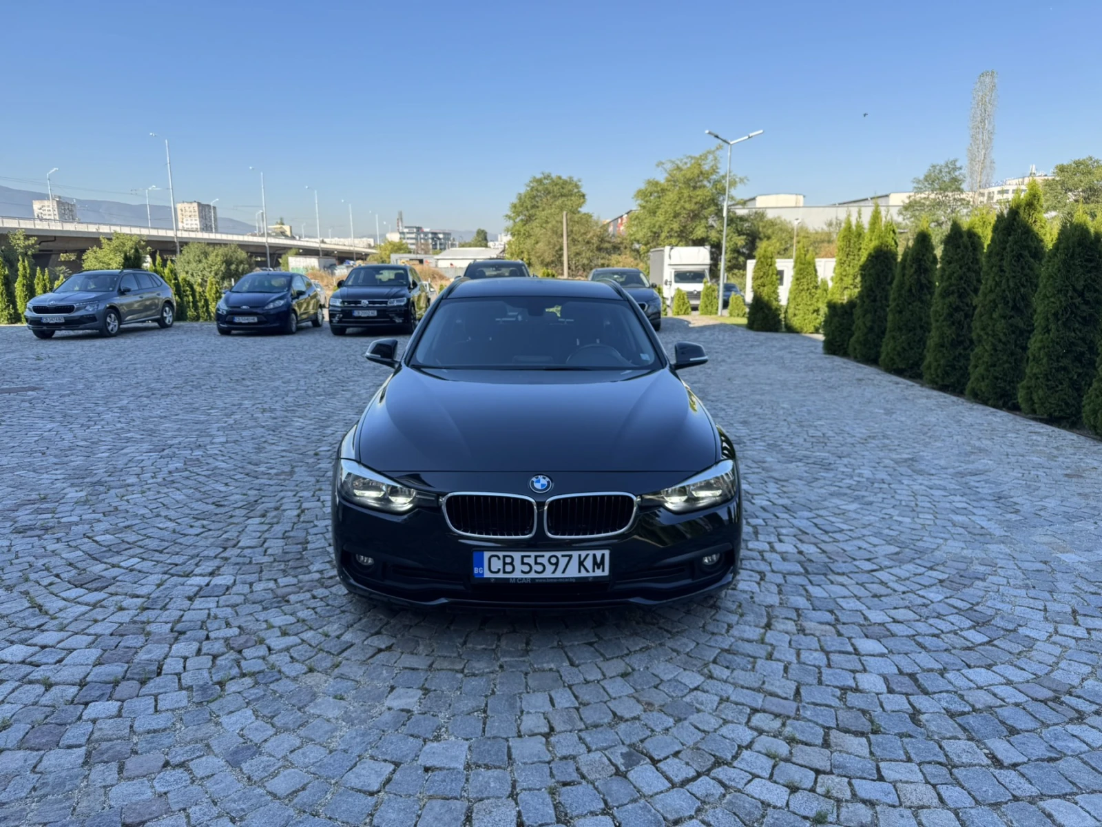 BMW 320 xDrive, снимка 2 - Автомобили и джипове - 56252267