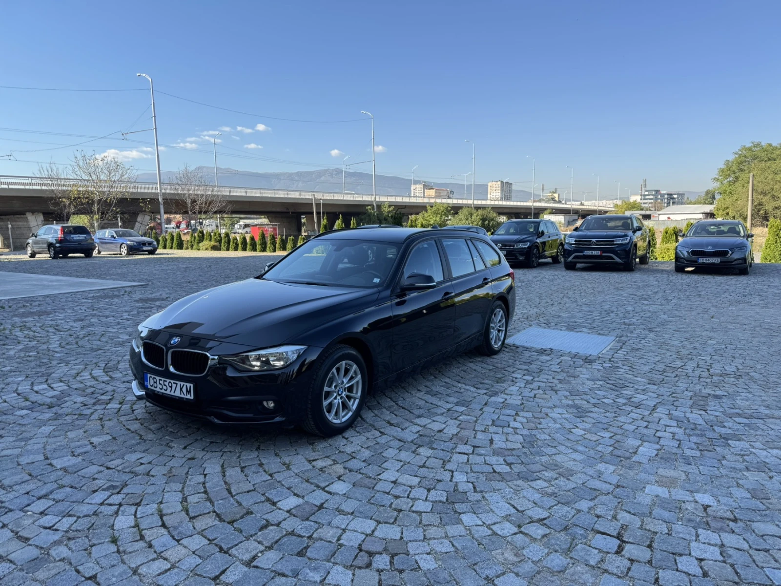 BMW 320 xDrive, снимка 3 - Автомобили и джипове - 56252267
