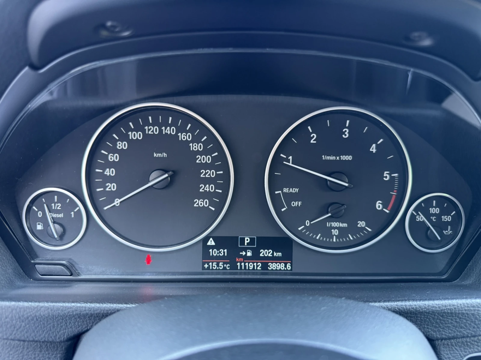BMW 320 xDrive, снимка 10 - Автомобили и джипове - 56252267