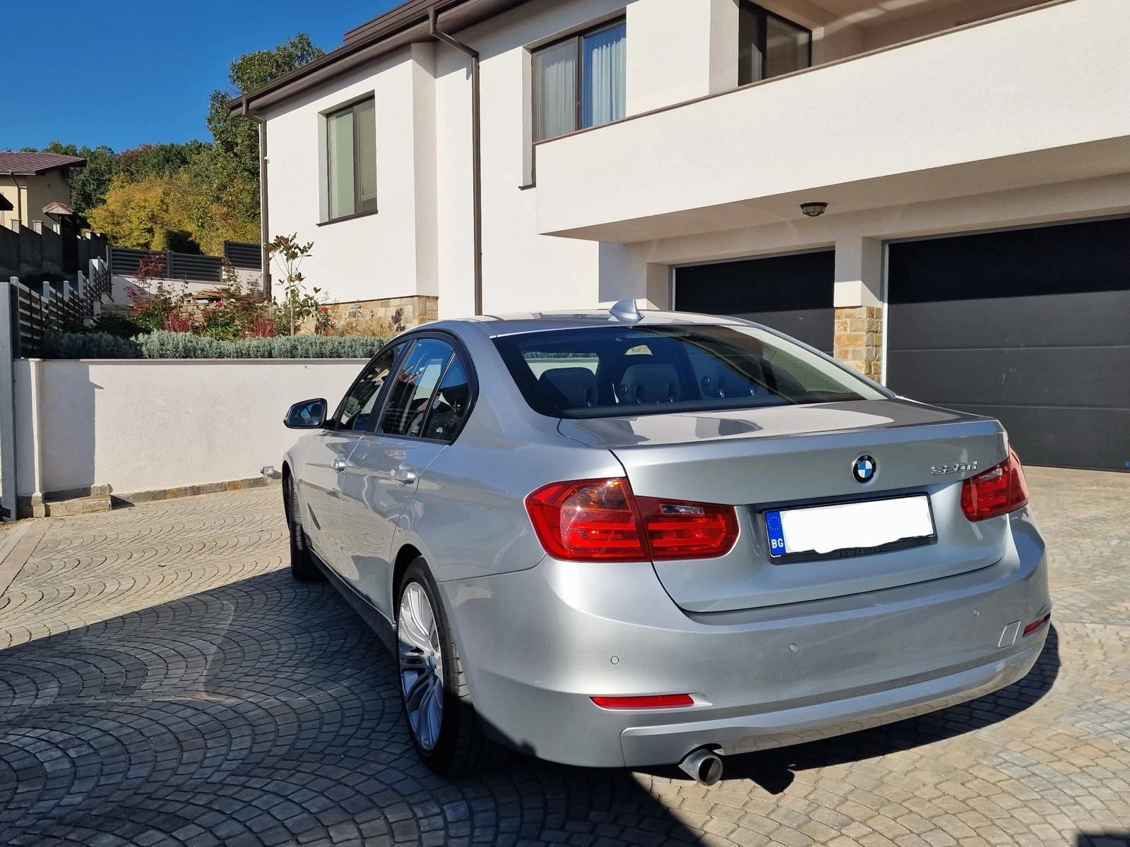 BMW 320, снимка 2 - Автомобили и джипове - 56489064