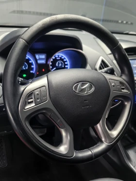 Hyundai IX35 2.0i* AUTOMAT* SWISS* 4X4* KEYLESS* КОЖА* ПОДГРЕВ, снимка 6