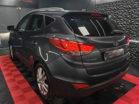 Hyundai IX35 2.0i* AUTOMAT* SWISS* 4X4* KEYLESS* КОЖА* ПОДГРЕВ, снимка 3