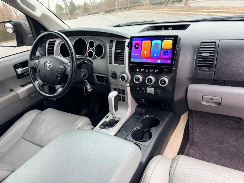 Toyota Sequoia, снимка 10 - Автомобили и джипове - 53086733