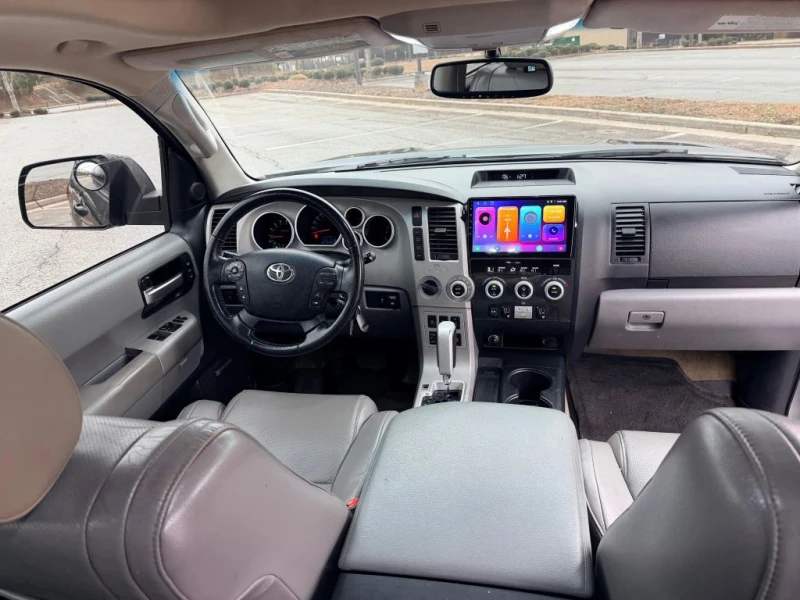 Toyota Sequoia, снимка 12 - Автомобили и джипове - 53086733