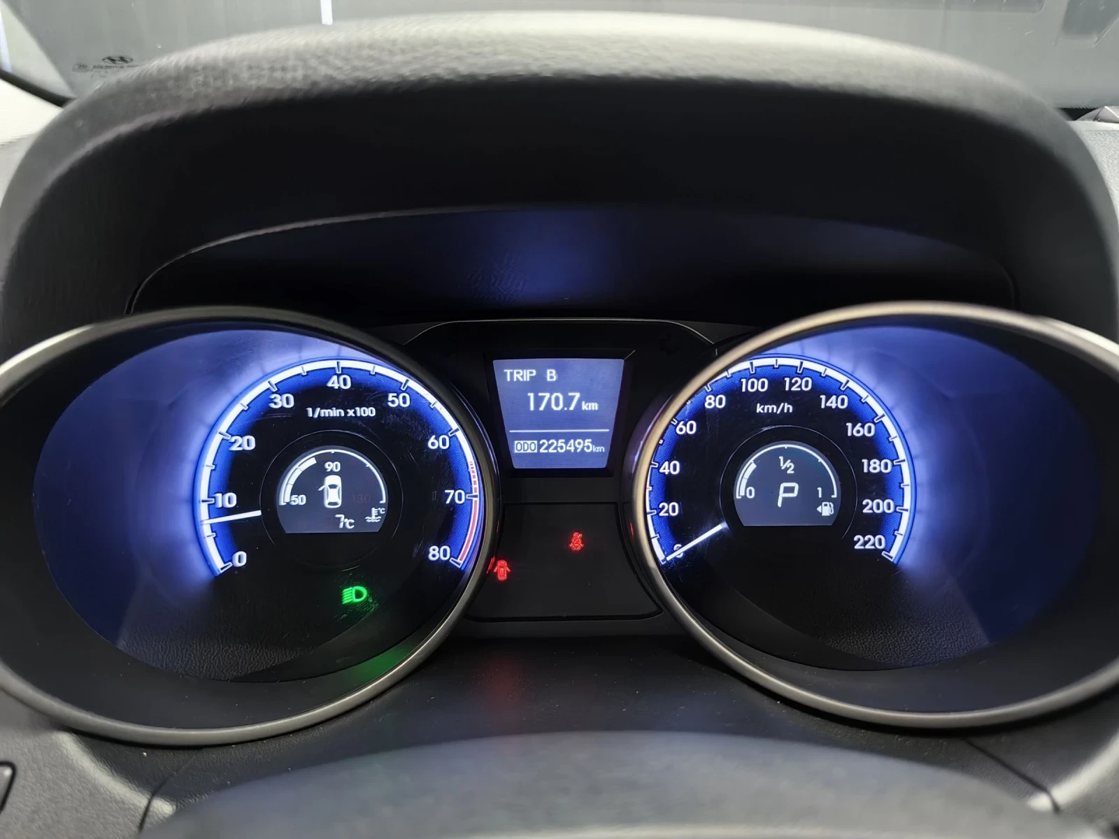 Hyundai IX35 2.0i* AUTOMAT* SWISS* 4X4* KEYLESS* ����* ������� | Mobile.bg � ����������� 12