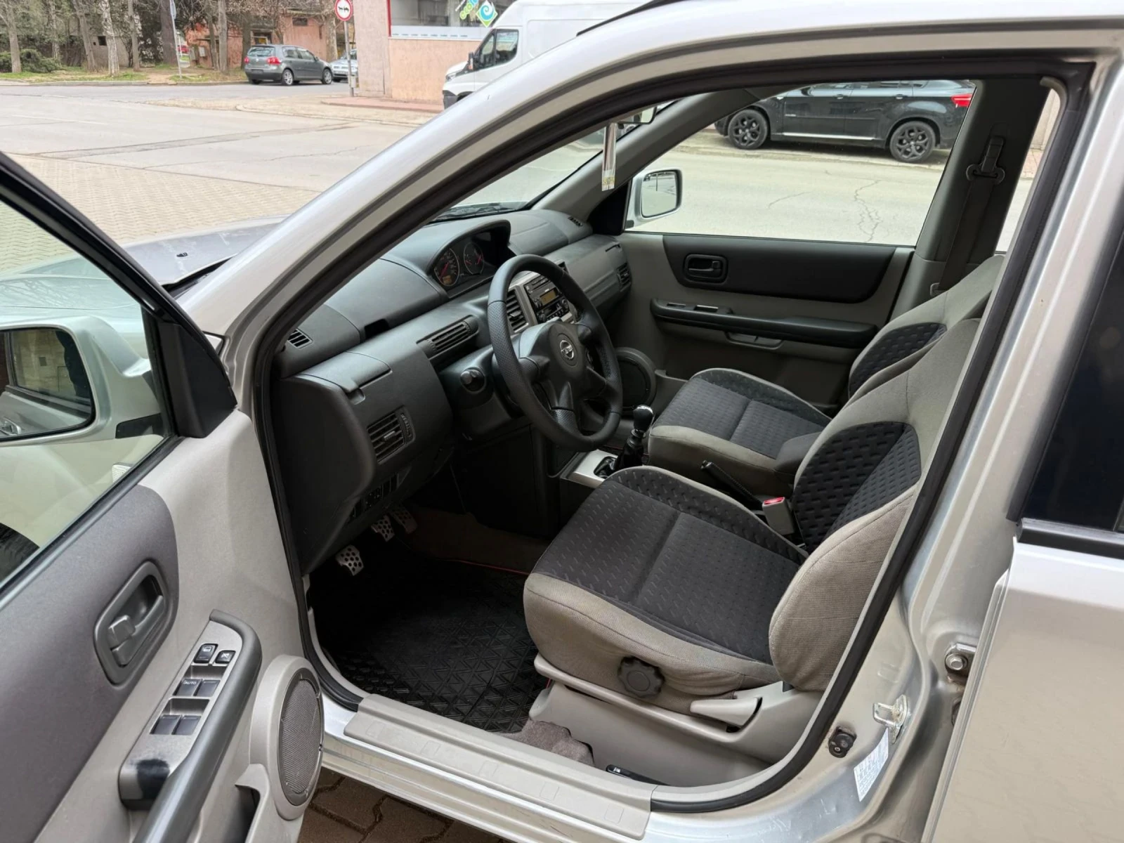 Nissan X-trail, снимка 10 - Автомобили и джипове - 54000633