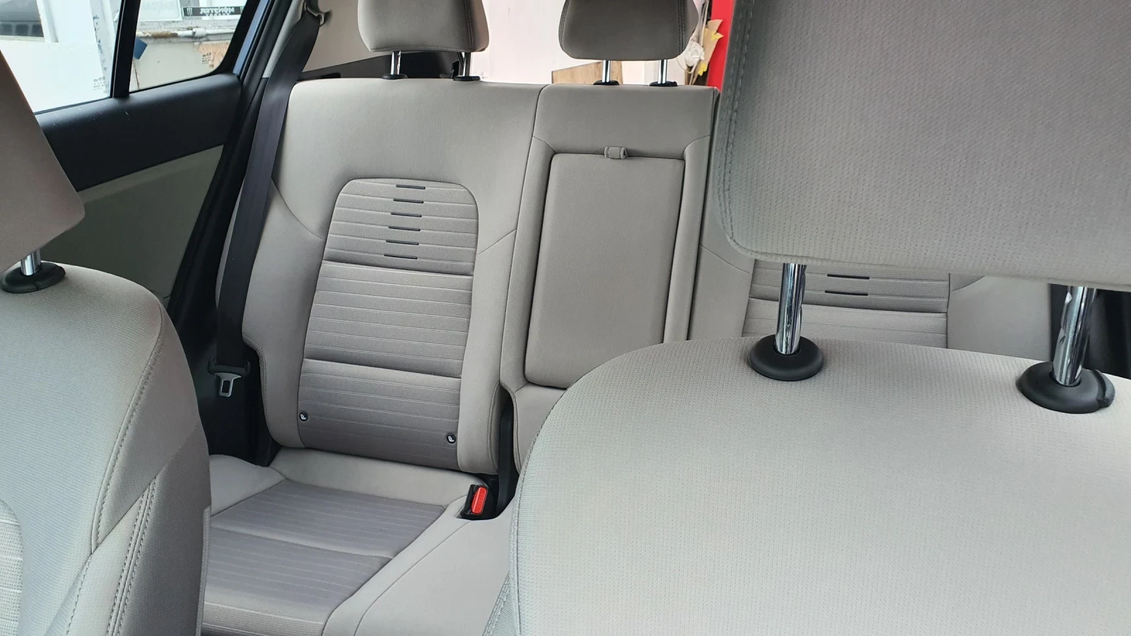 Kia Sportage, снимка 9 - Автомобили и джипове - 54396254