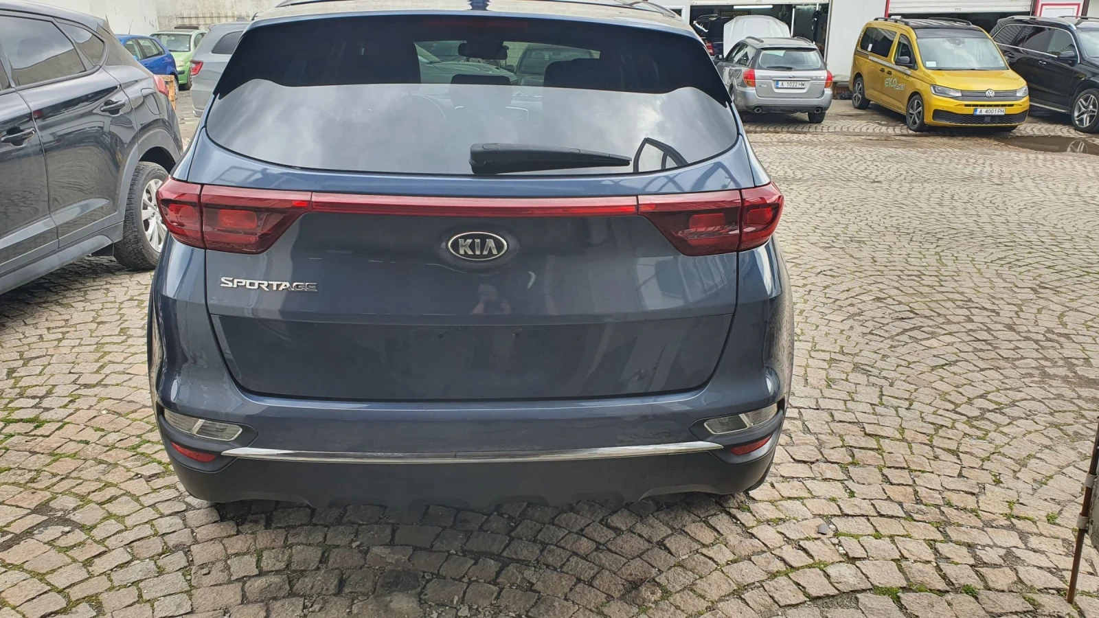 Kia Sportage, снимка 4 - Автомобили и джипове - 54396254
