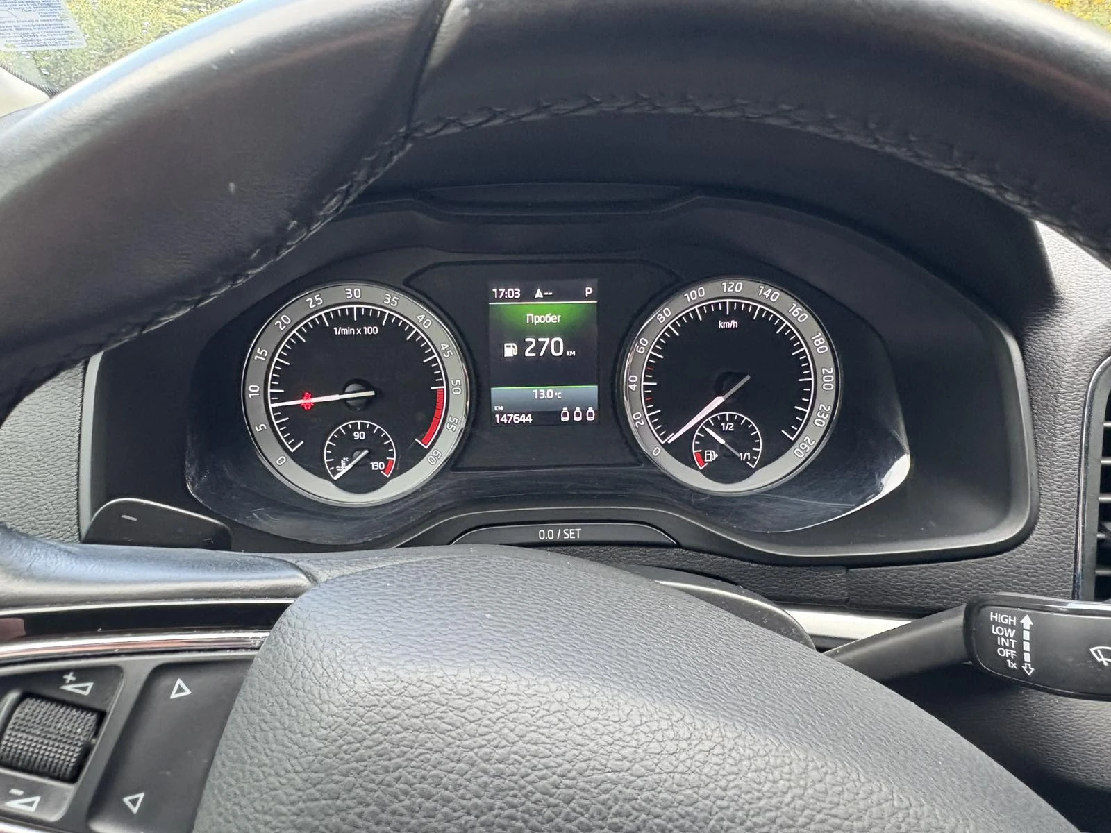 Skoda Karoq Style 2.0 TDI 4x4 DSG, снимка 8 - Автомобили и джипове - 54393588