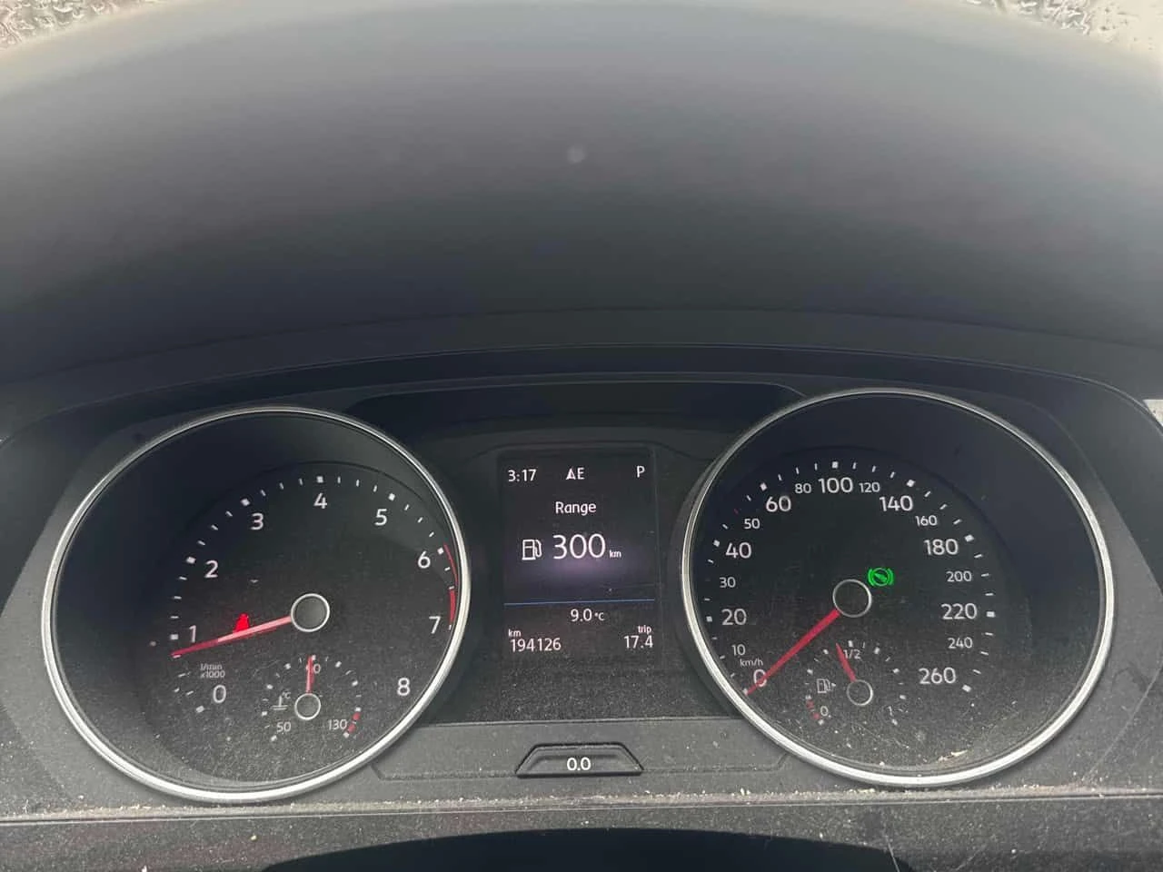 VW Tiguan * Comfortline * CARFAX * ЦЕНА ДО БГ, снимка 8 - Автомобили и джипове - 54430097