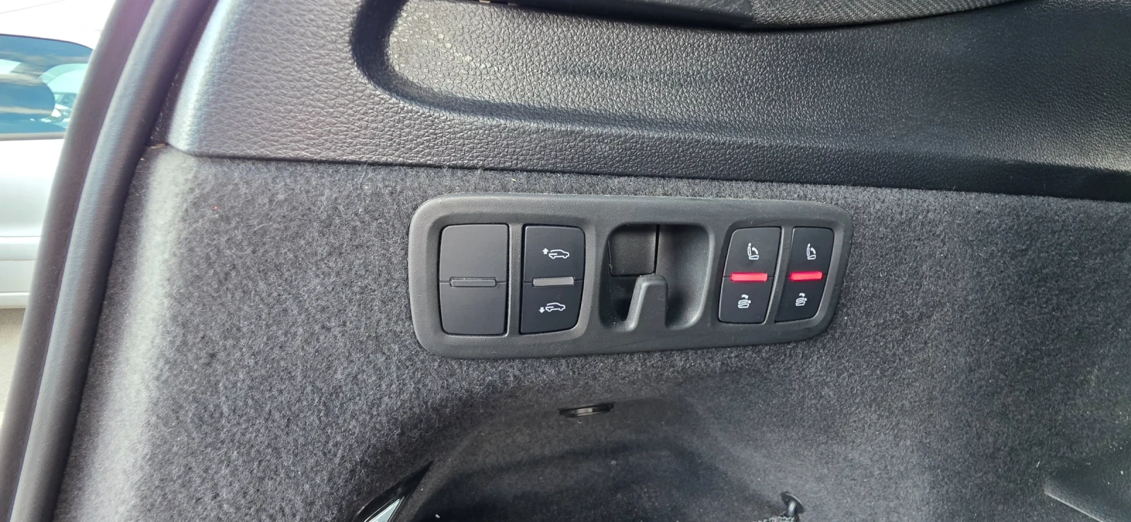 Audi Q7 3.0 TDi, снимка 13 - Автомобили и джипове - 54824807