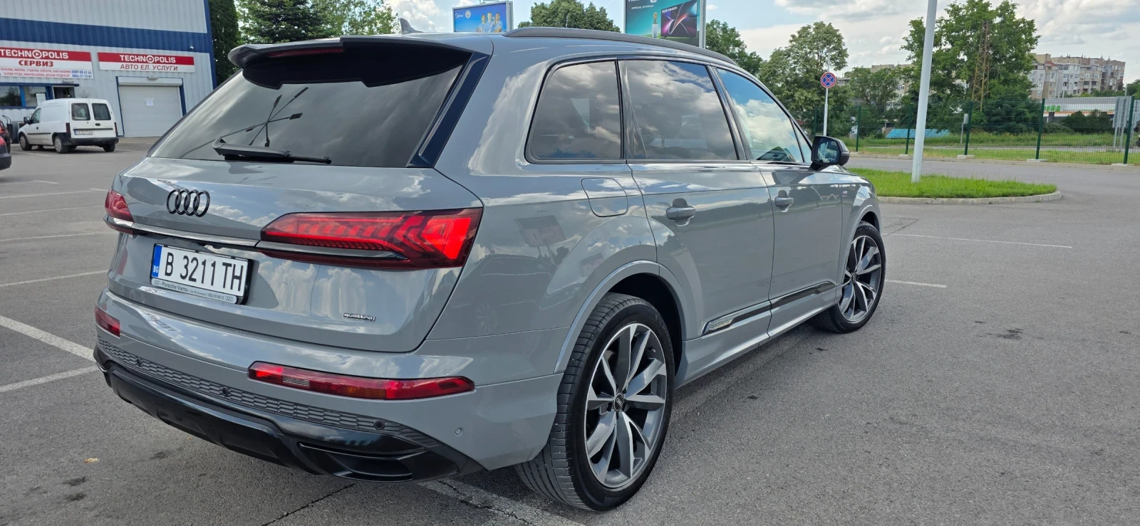 Audi Q7 3.0 TDi, снимка 14 - Автомобили и джипове - 54824807
