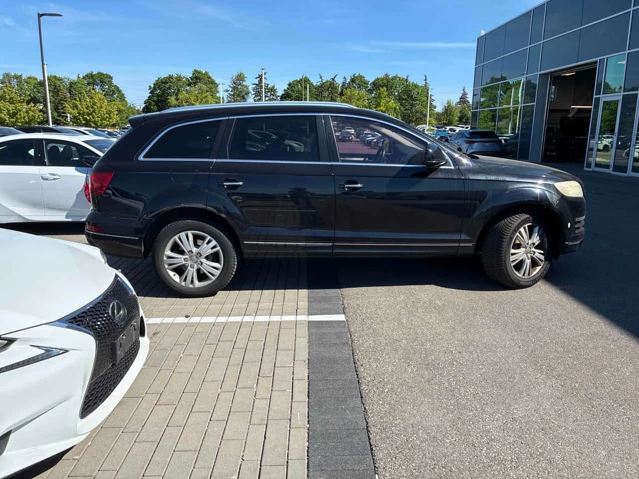 Audi Q7 * 3.0L * CARFAX * ОТ ПРЕДСТАВИТЕЛСТВО, снимка 3 - Автомобили и джипове - 54920270