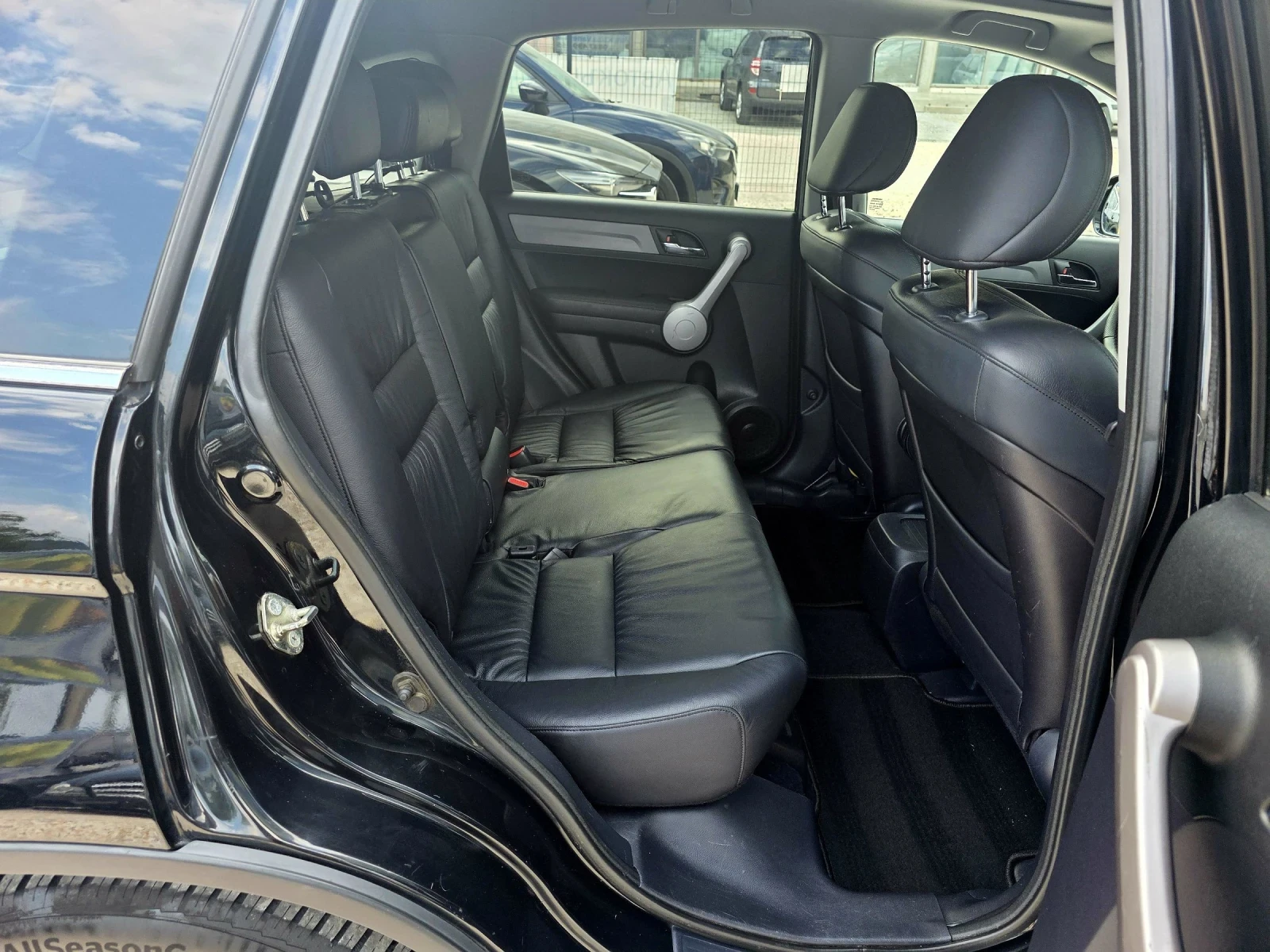 Honda Cr-v С - История Exeutive Панора Нави Ксенон Кожа 4х4 , снимка 11 - Автомобили и джипове - 55252434