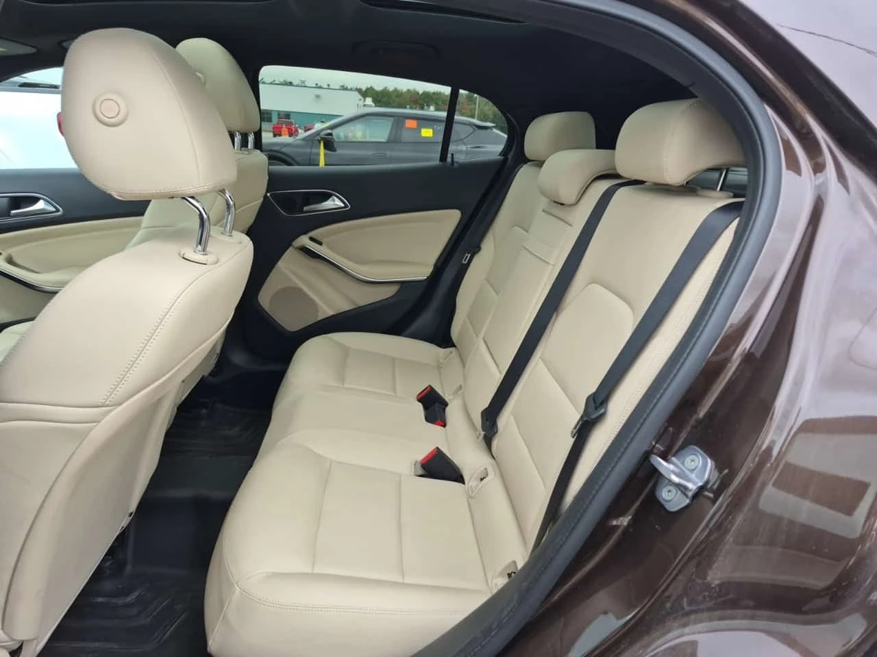 Mercedes-Benz GLA * 250 * CARFAX *  | Mobile.bg � ����������� 11