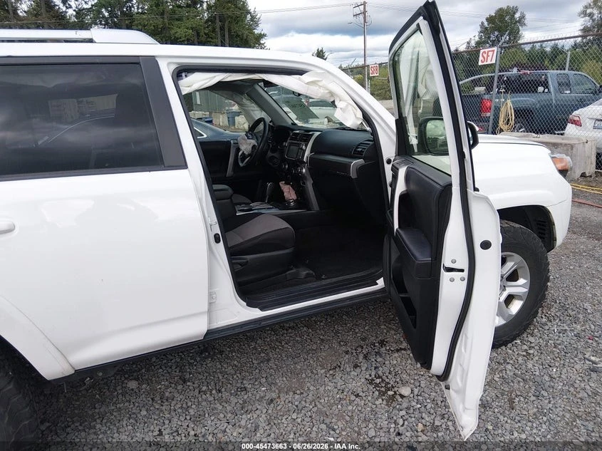 Toyota 4runner 4.0 SR5 AWD* ПОДГРЕВ* КАМЕРА* , снимка 5 - Автомобили и джипове - 56739334