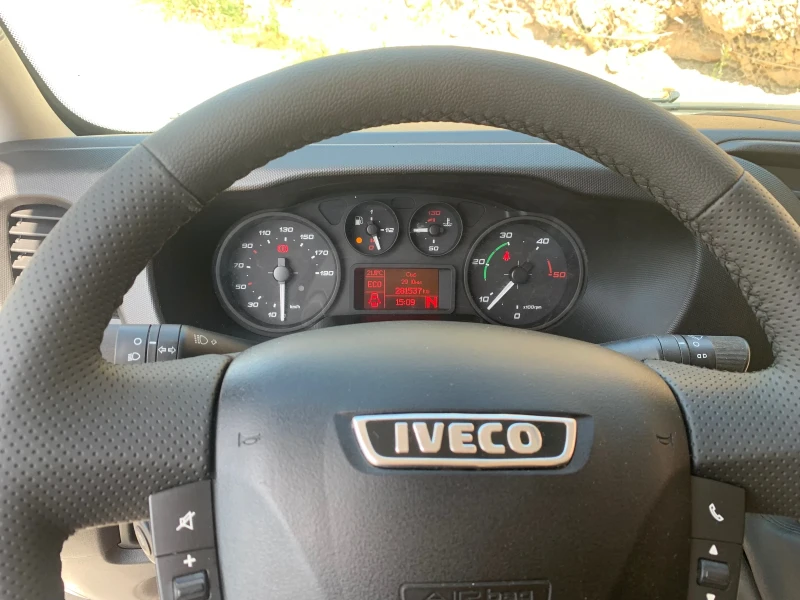 Iveco Daily Maxi XXL 5.20m, снимка 11 - Бусове и автобуси - 47928699