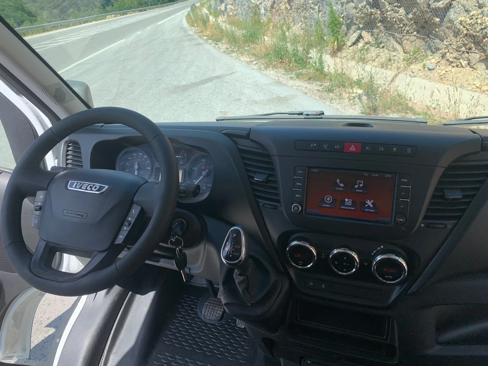 Iveco Daily Maxi XXL 5.20m - изображение 10