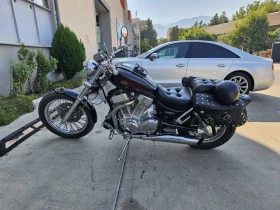  Suzuki Intruder