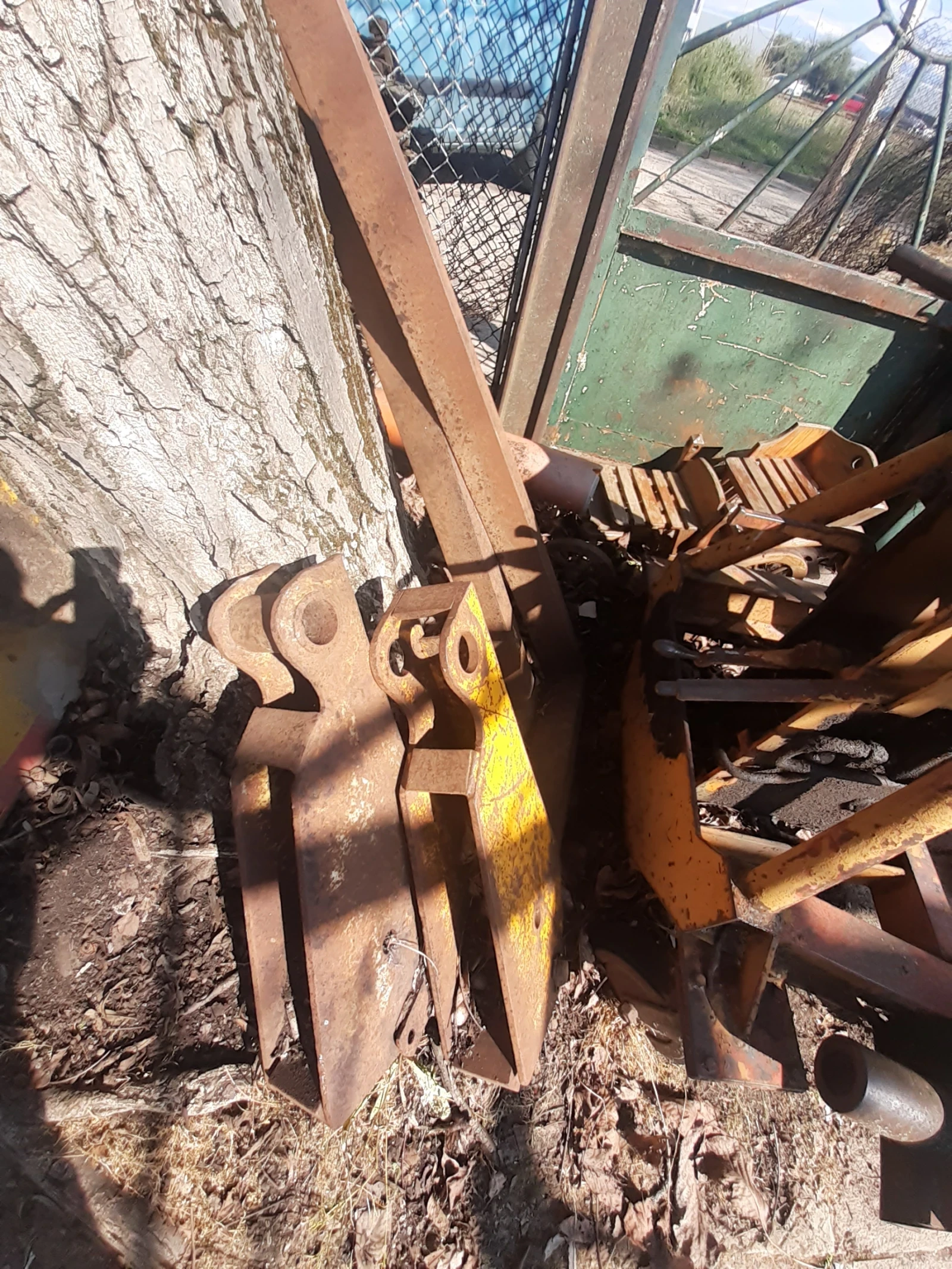 Допълнително оборудване Друг вид Вилици за багер  | Auto.bg — изображение 1